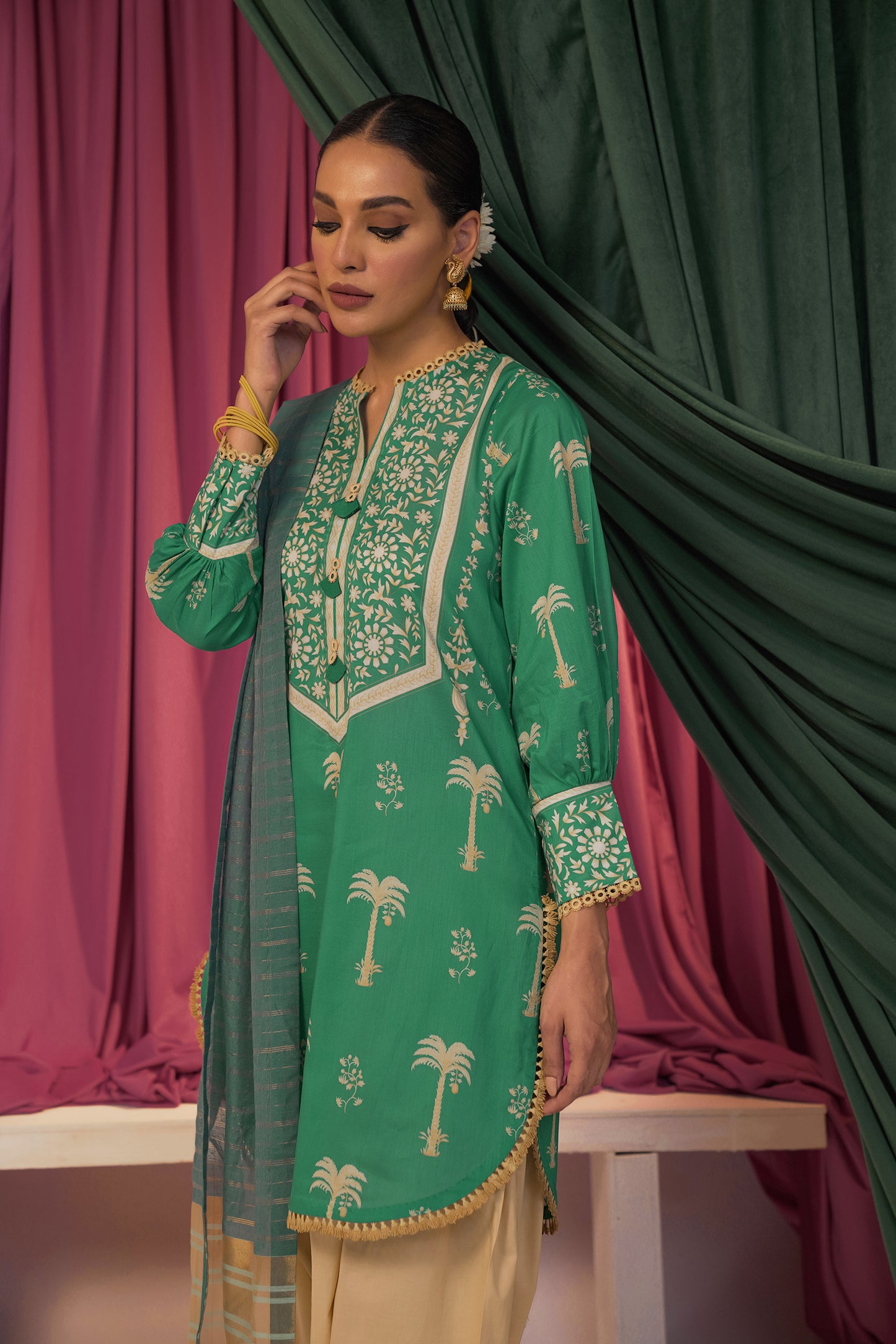 Parisa (2PC)