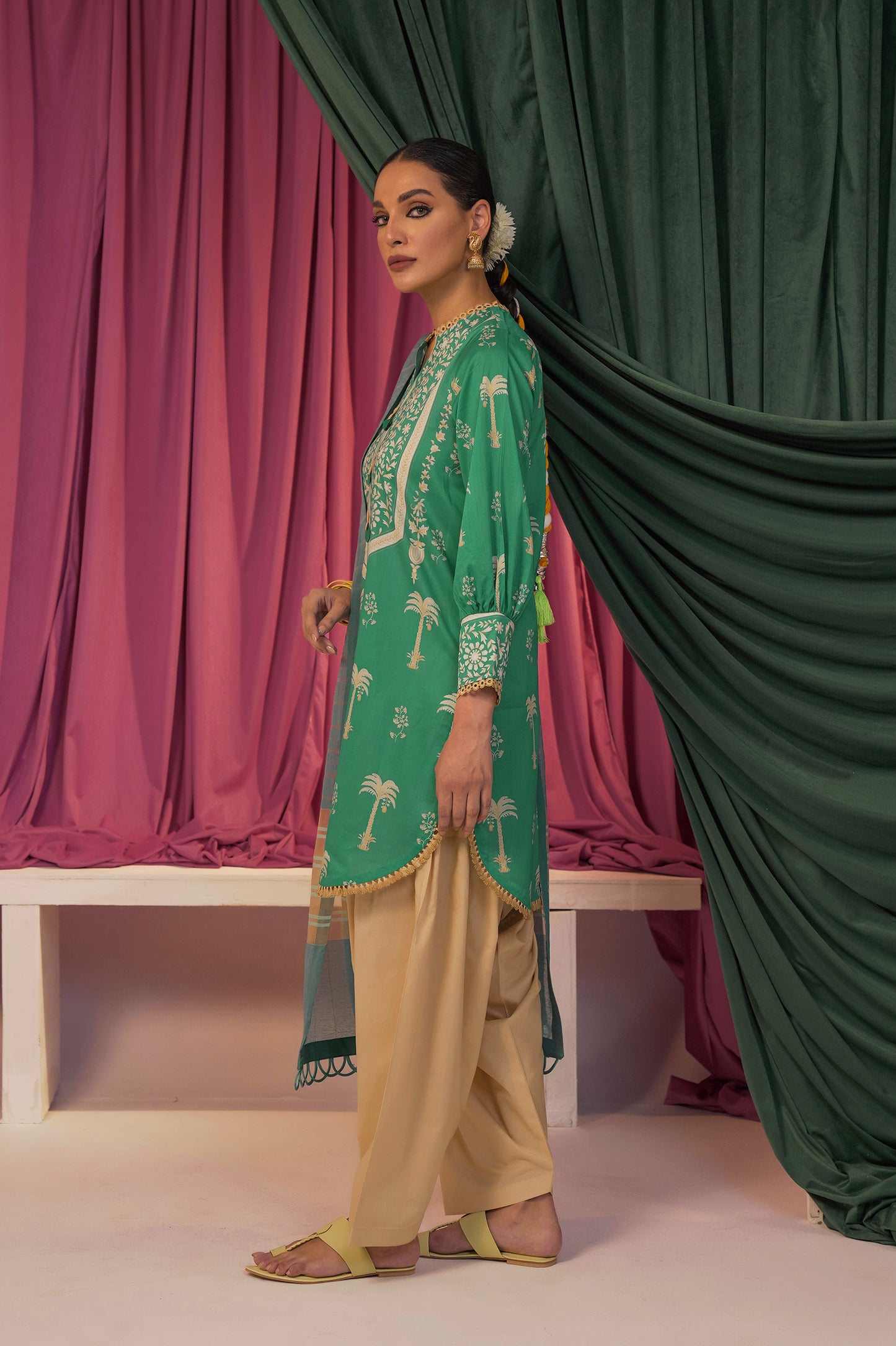 Parisa (2PC)