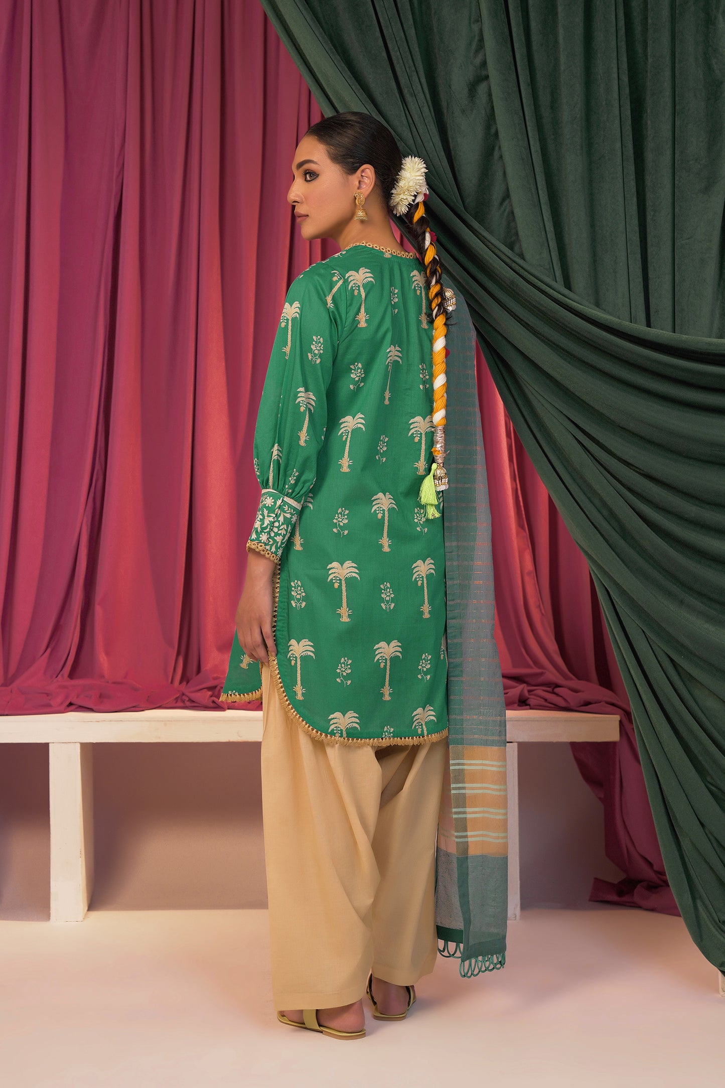 Parisa (2PC)