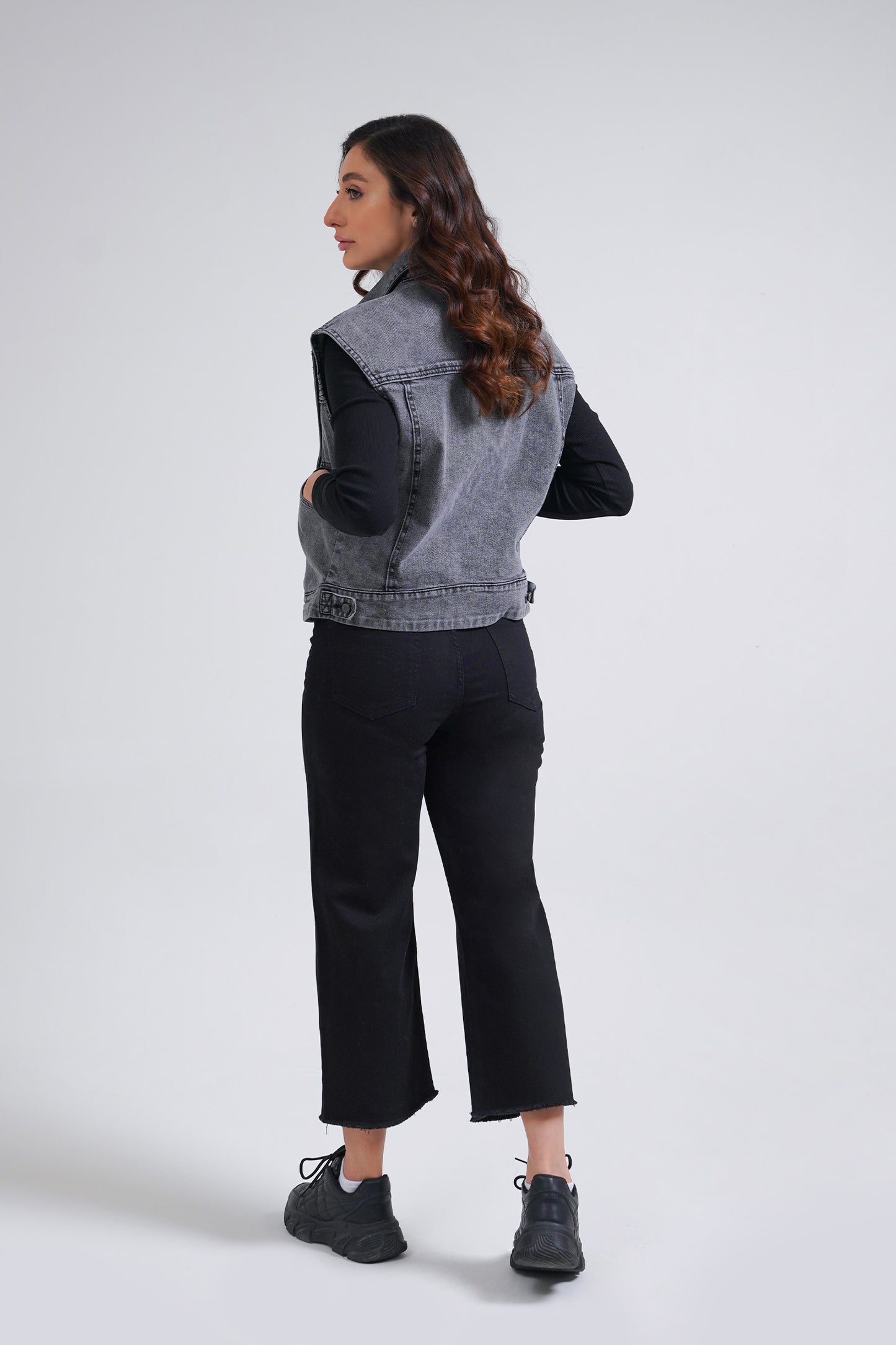 Sleeveless Jacket