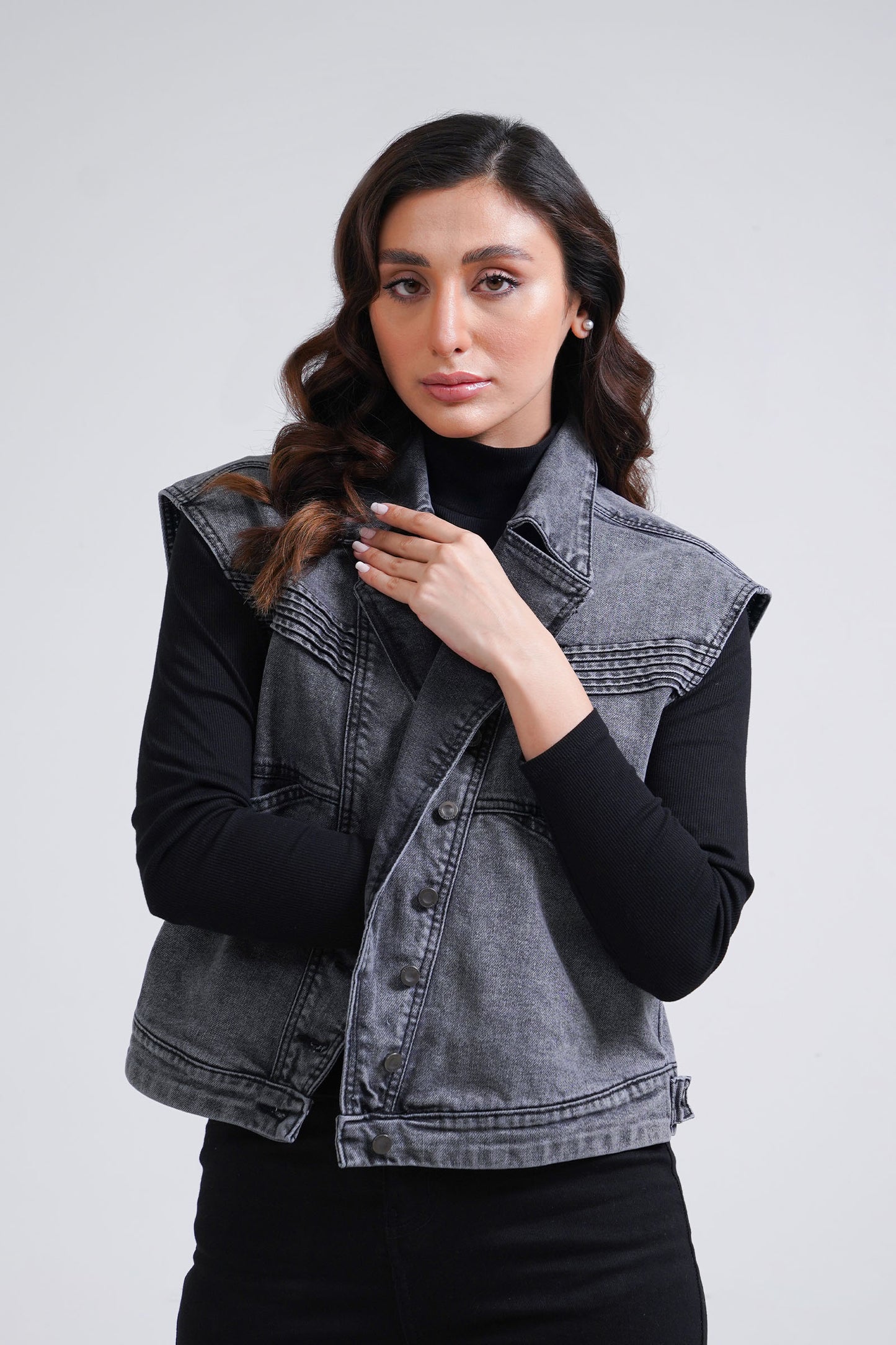 Sleeveless Jacket