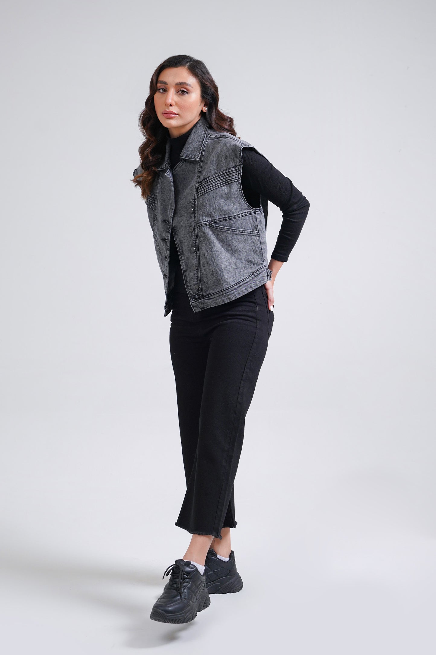Sleeveless Jacket
