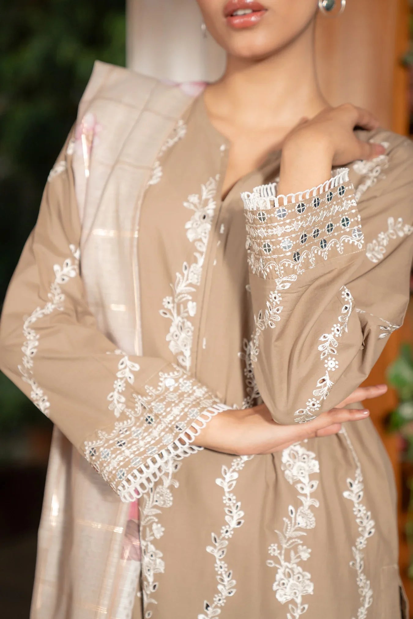 Top Fabric Brand in Pakistan