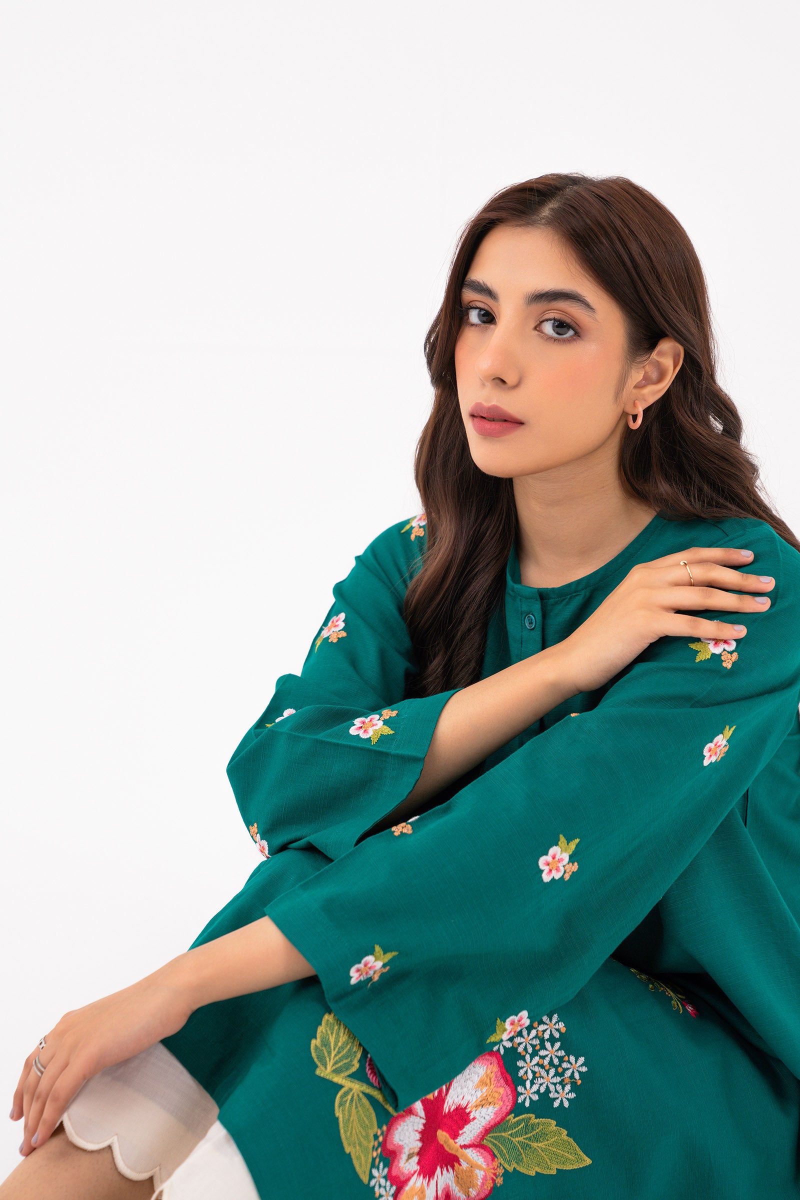 Evergreen (1PC) Beyond East Official