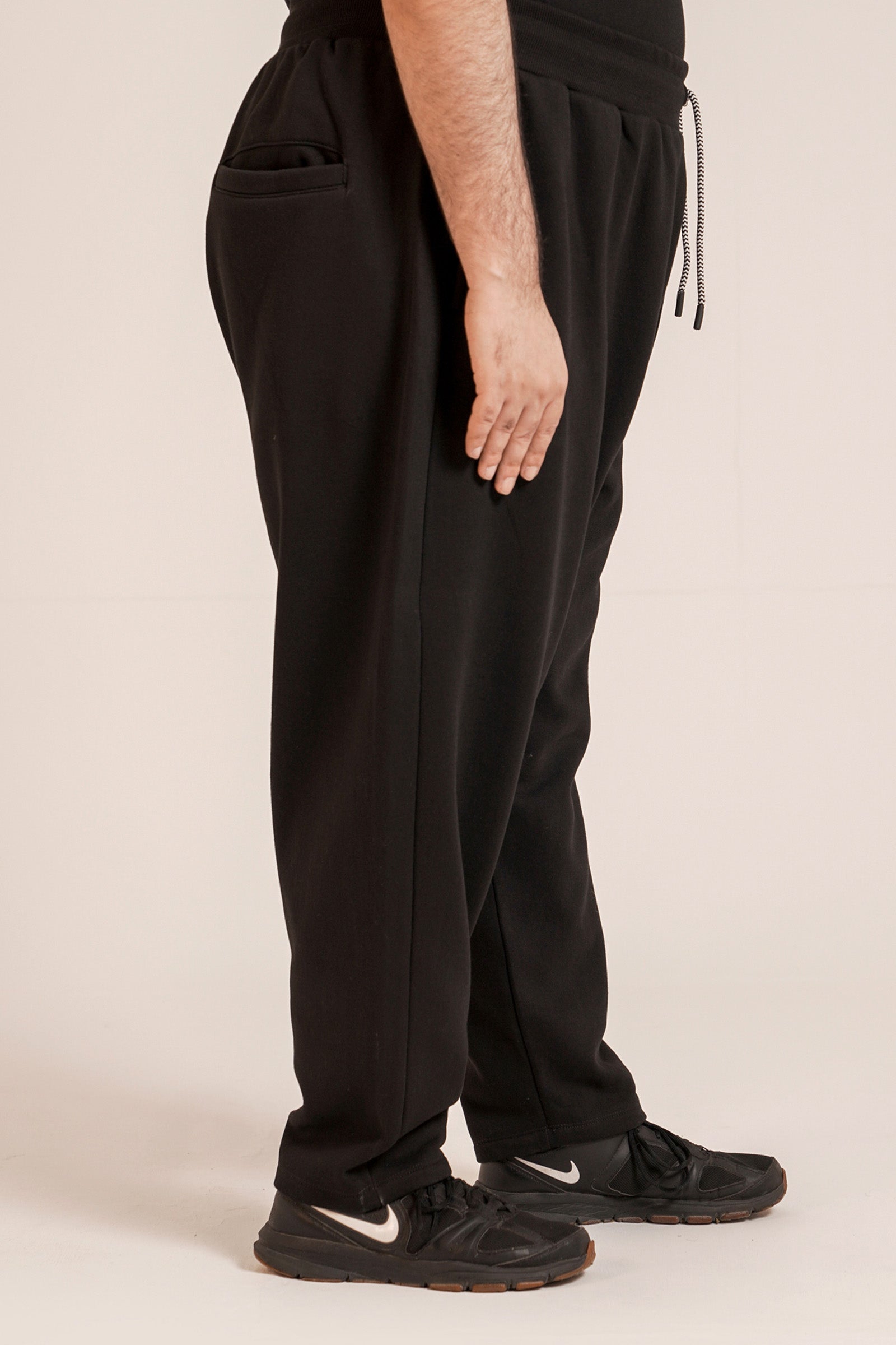 Basic Trousers Beyond East Official