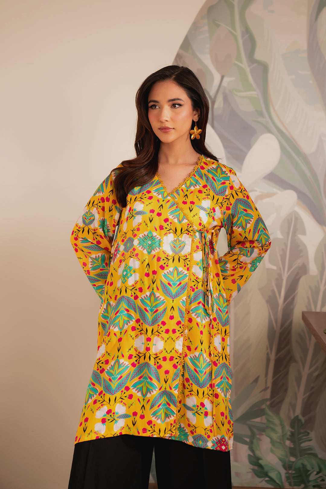 1 Piece Digital Print Linen Shirt – soft and comfortable women’s kurti with eye-catching floral patterns.
