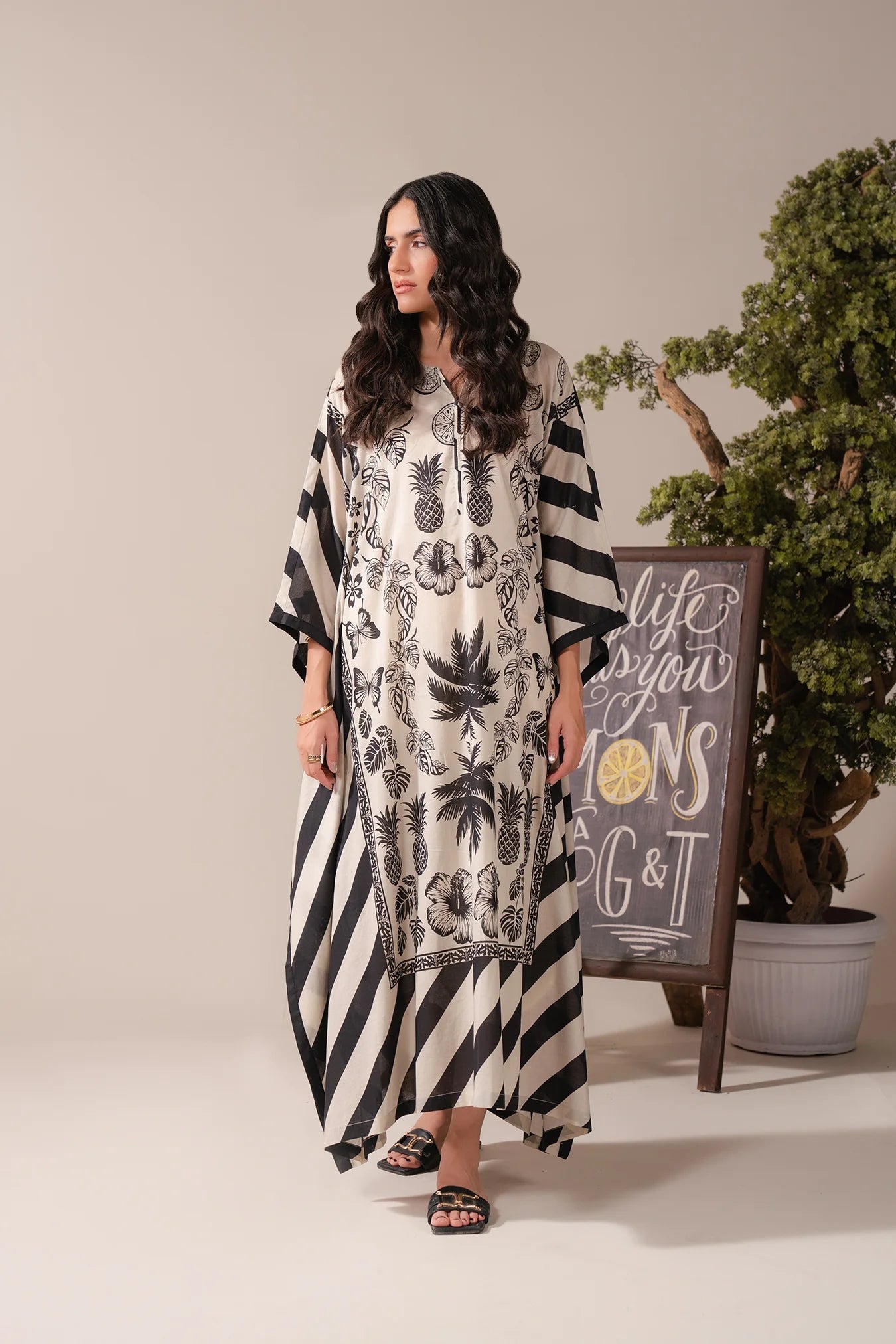 1 Piece Printed Lawn Maxi – Shop Black and White Kaftan Dress for Women in Pakistan
