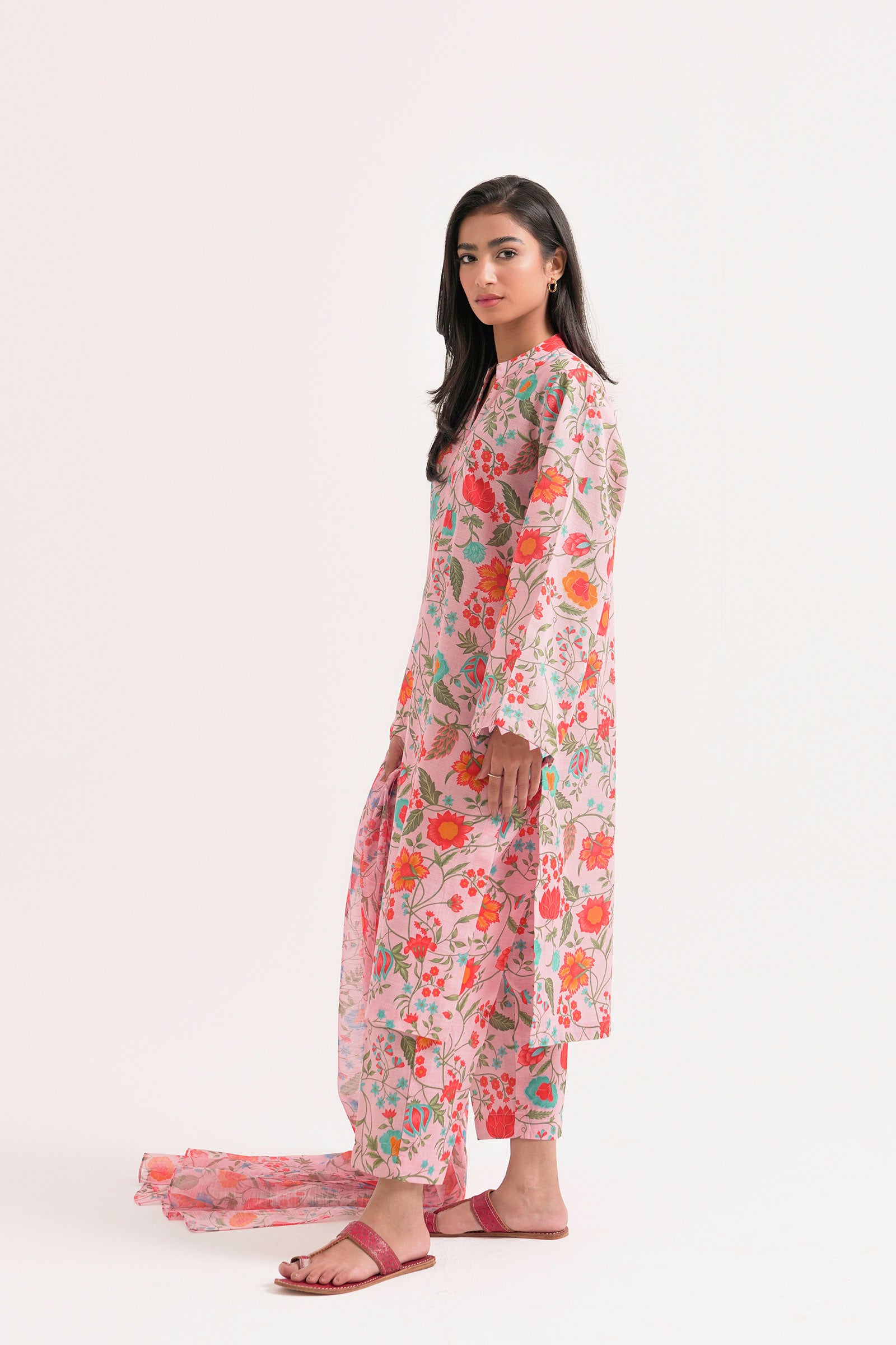 Coral Sands (3PC) Beyond East Official