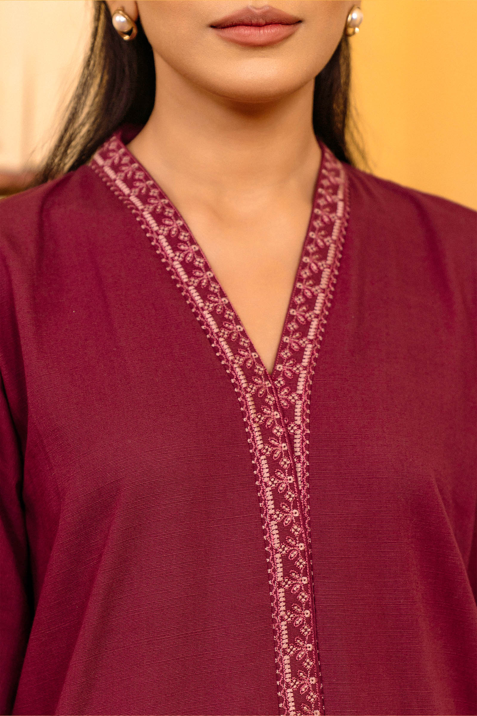 Rouge (1PC) Beyond East Official
