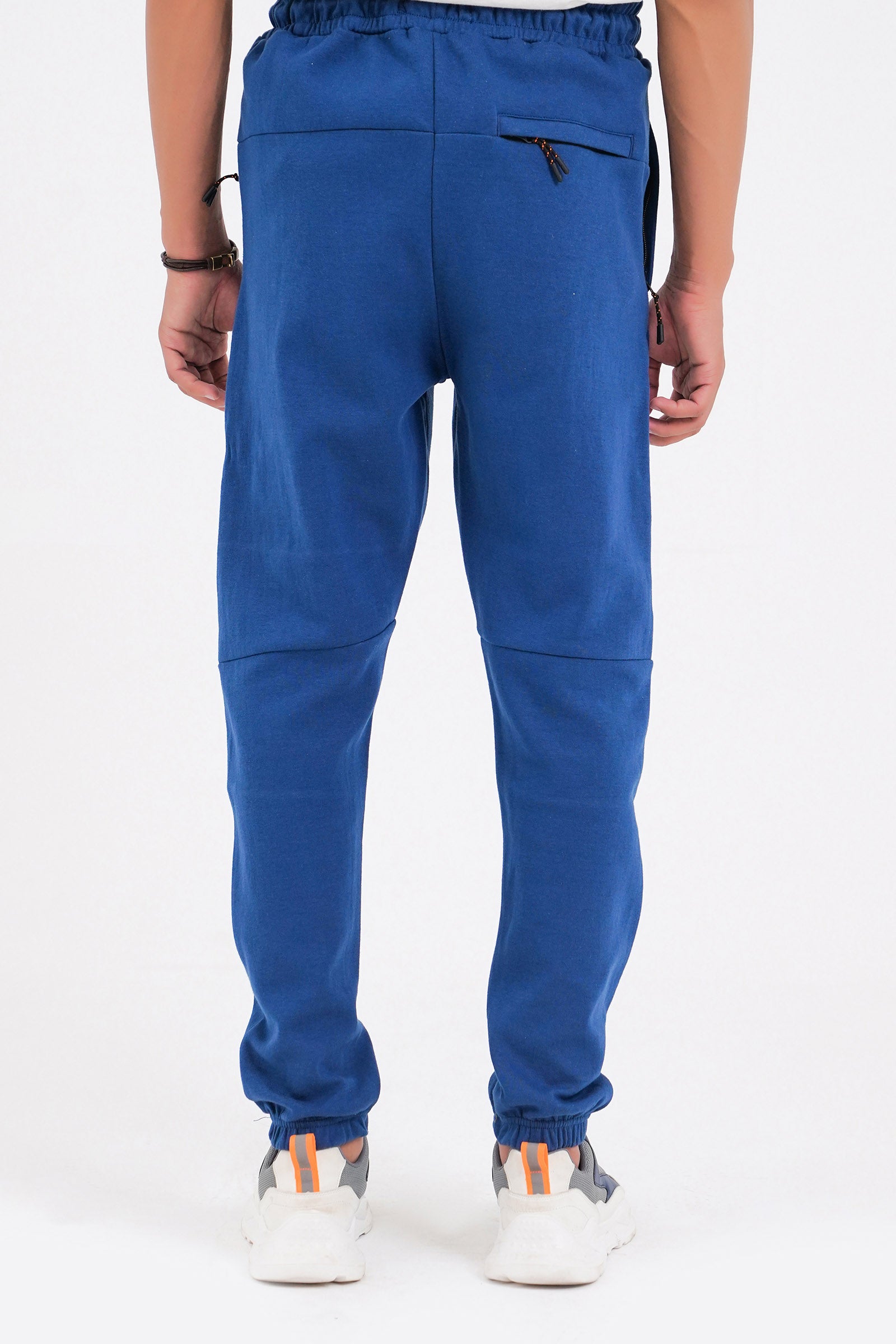 Basic Joggers Beyond East Official