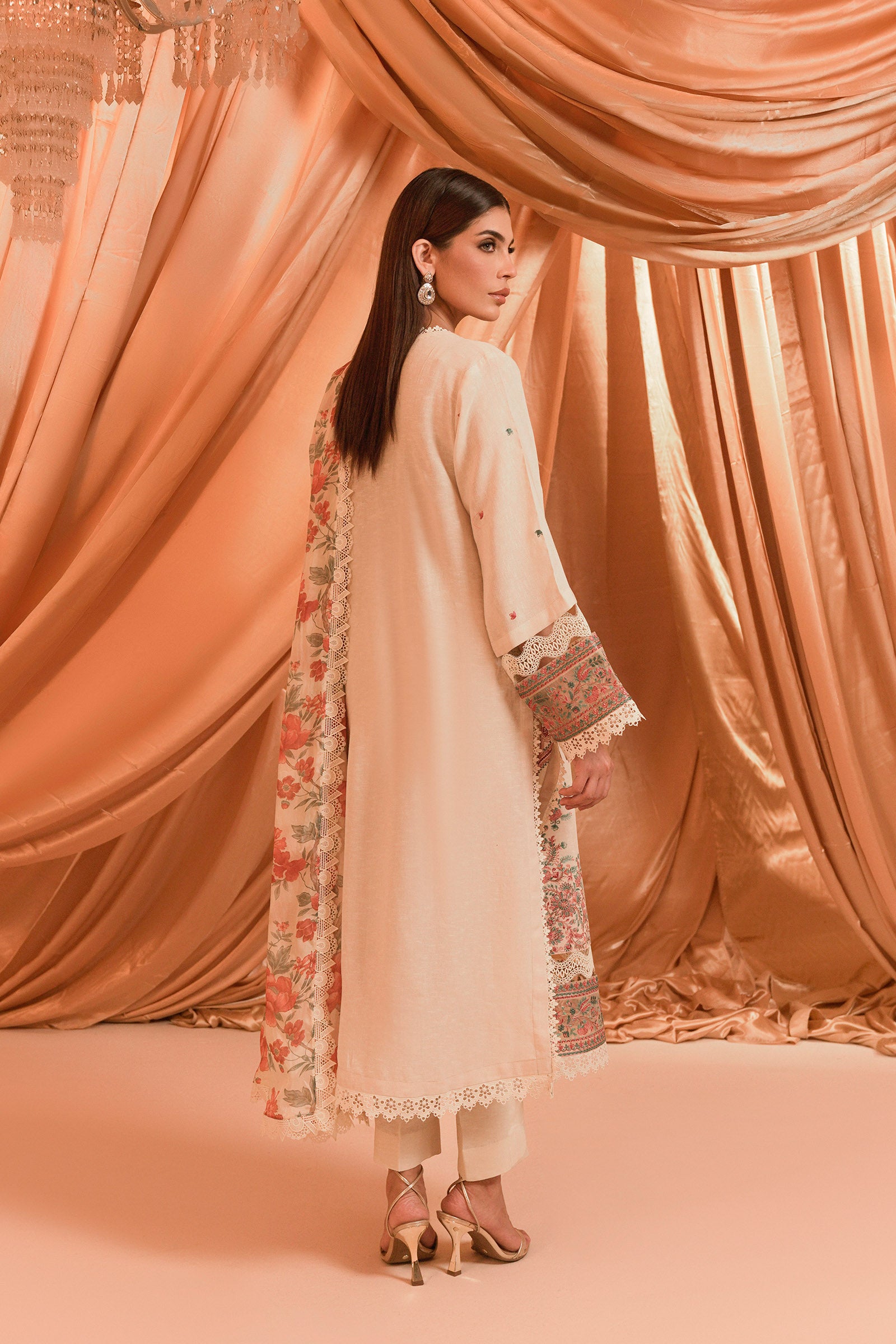 ESANA (3PC) Beyond East Official