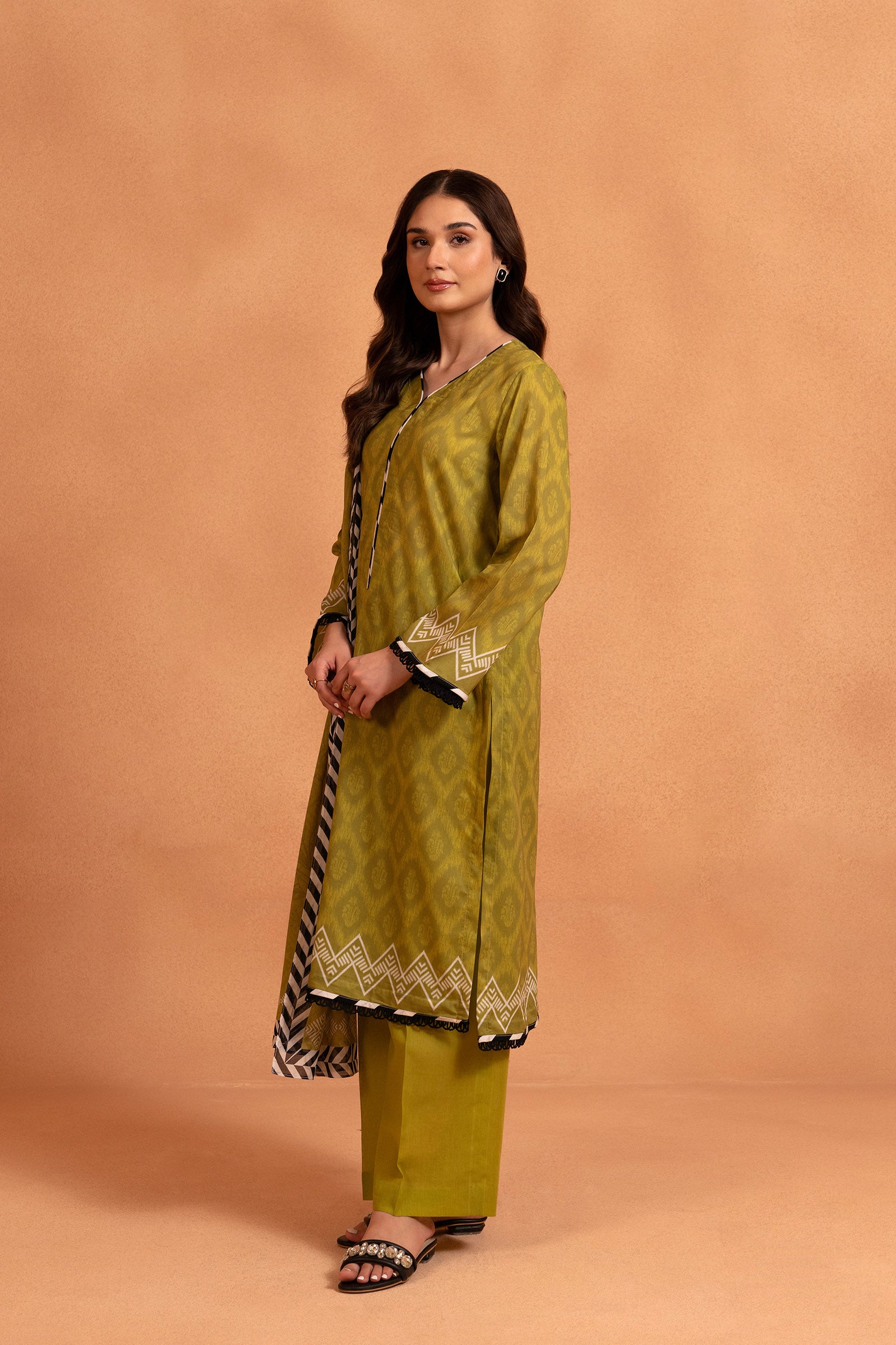 Printed Lawn Suit (2 PC) Beyond East Official
