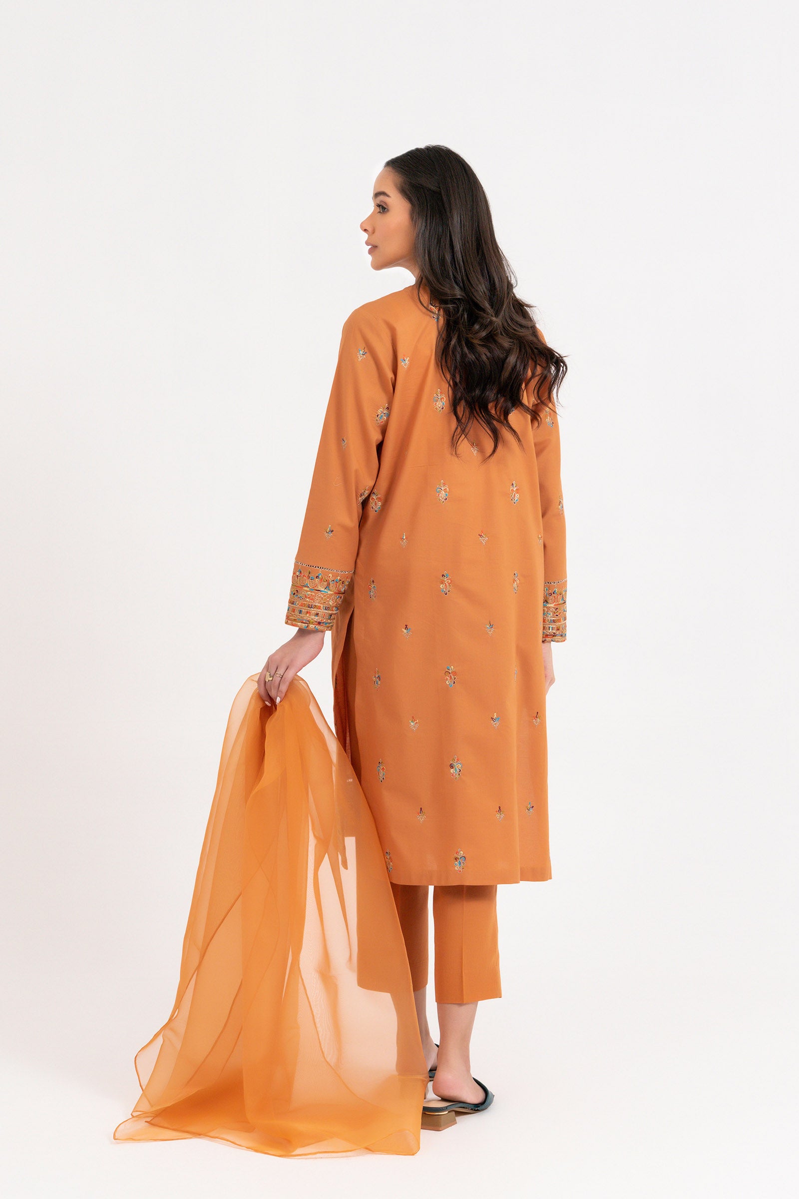 Shireen (2PC) Beyond East Official