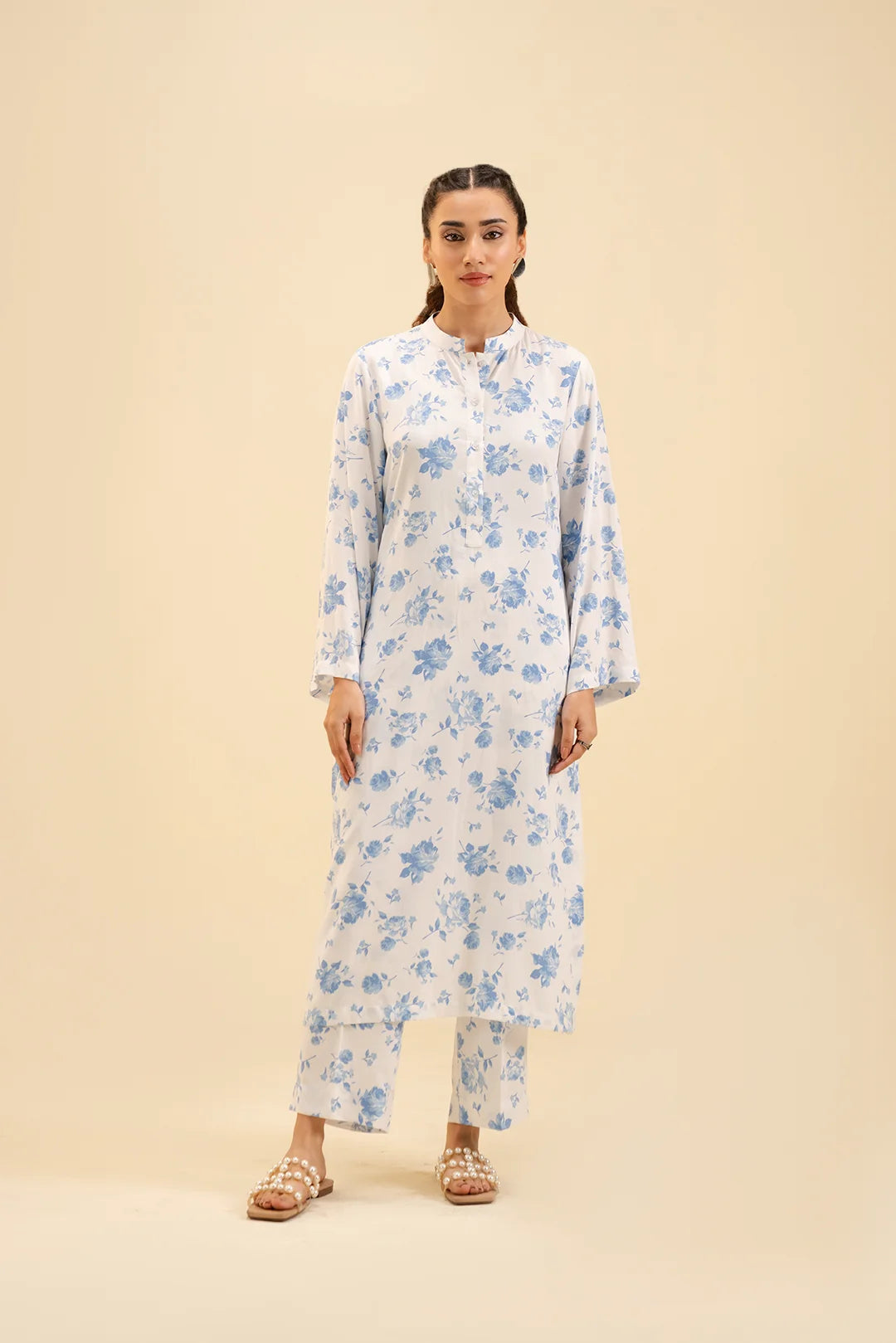 2 piece printed viscose suit – elegant blue floral Pakistani outfit for women.