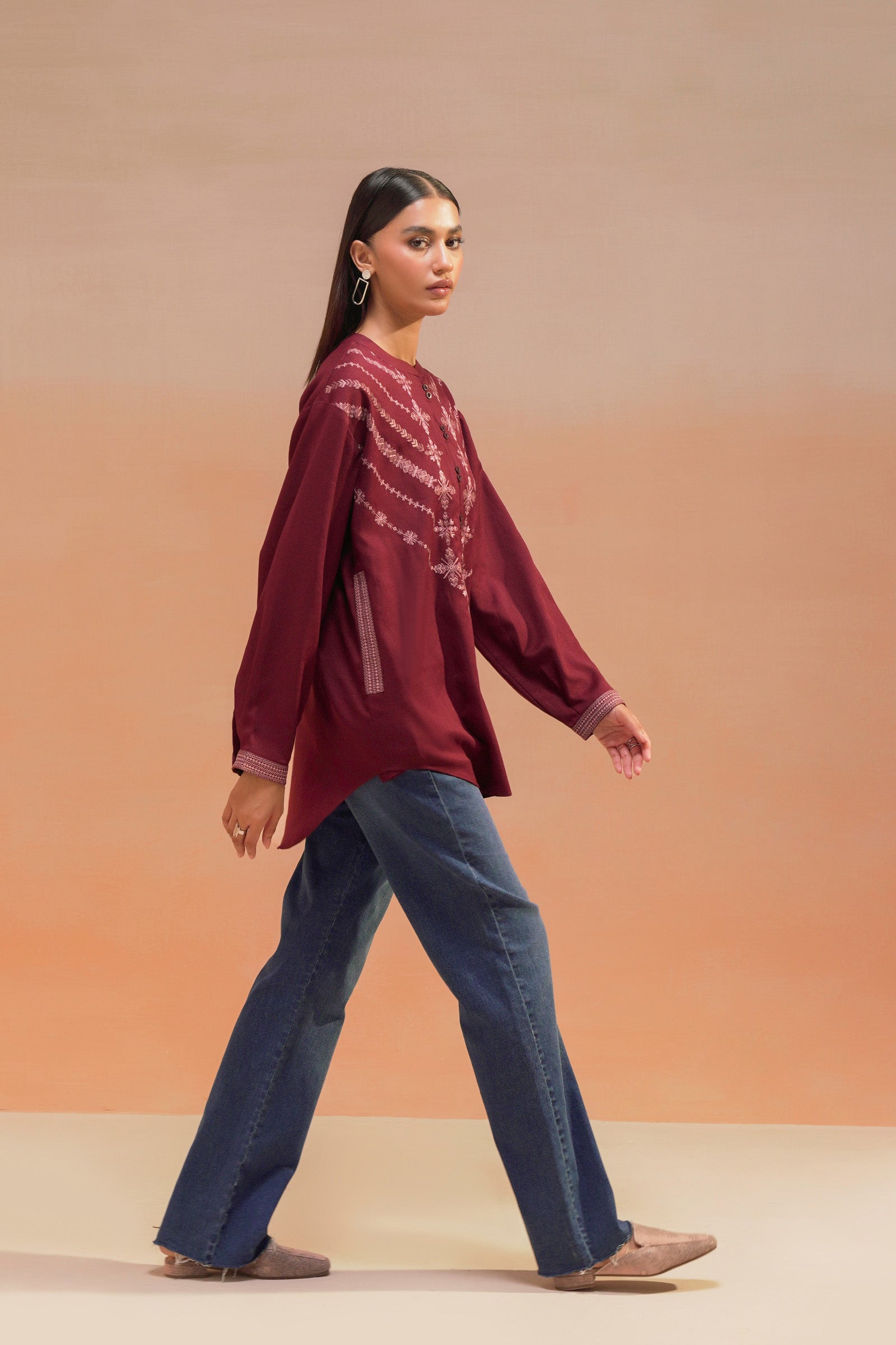 Syrah (1PC) Beyond East Official