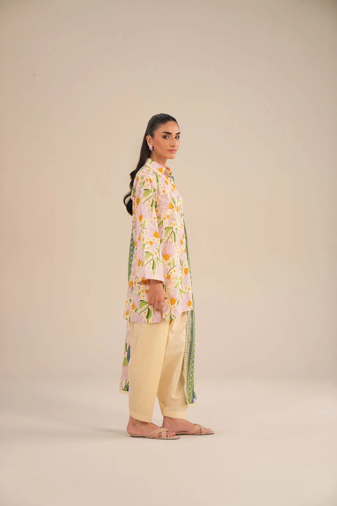 3 Piece Printed Lawn Suit Online Pakistan