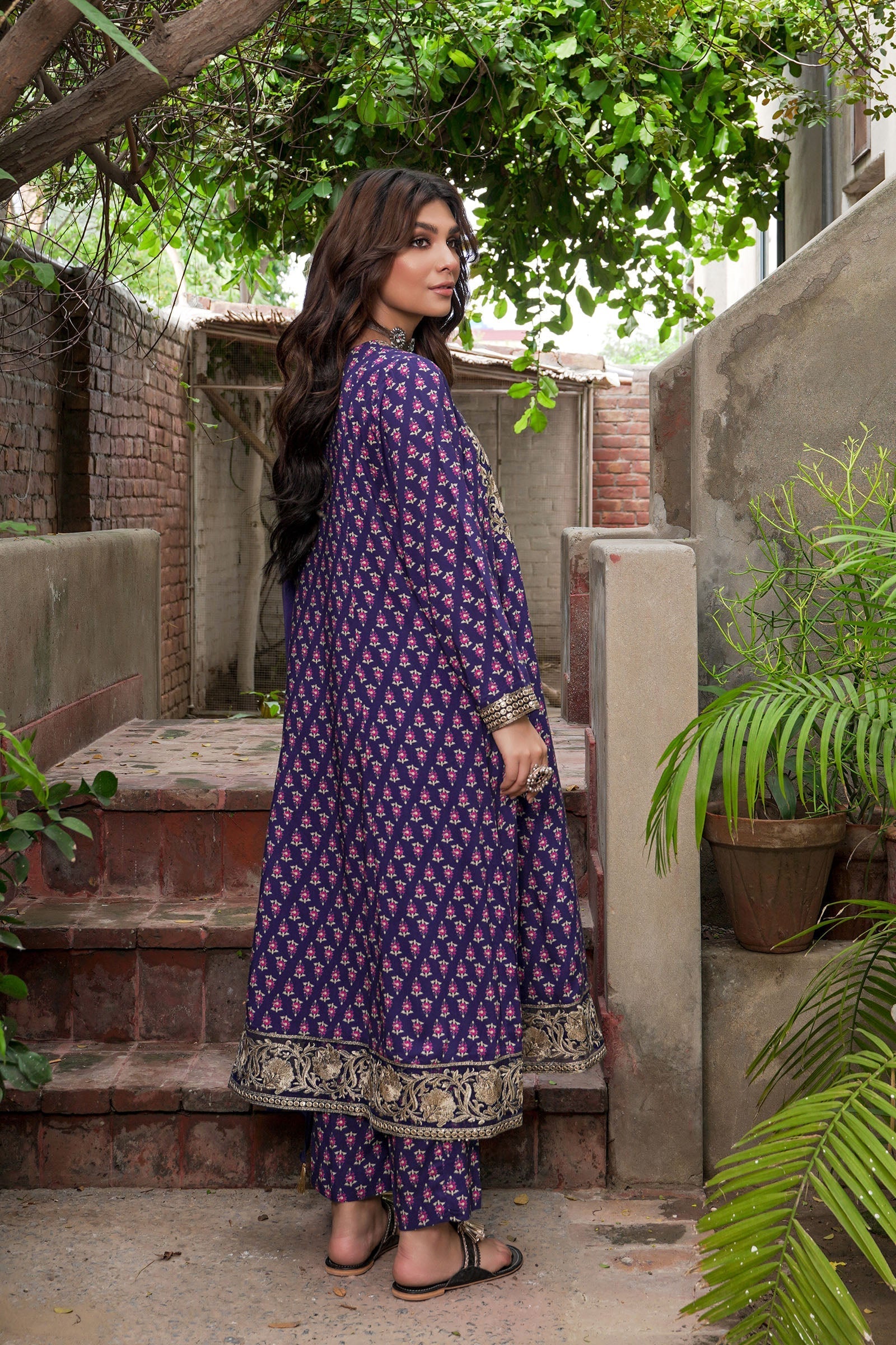Wineberry (2PC) Beyond East Official