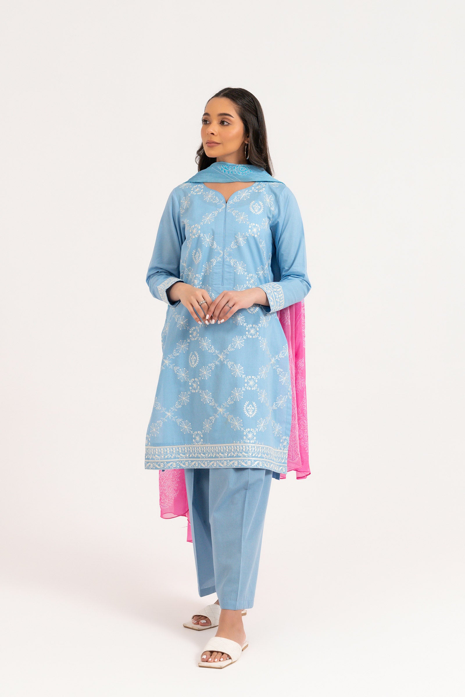Aarzoo (2PC) Beyond East Official