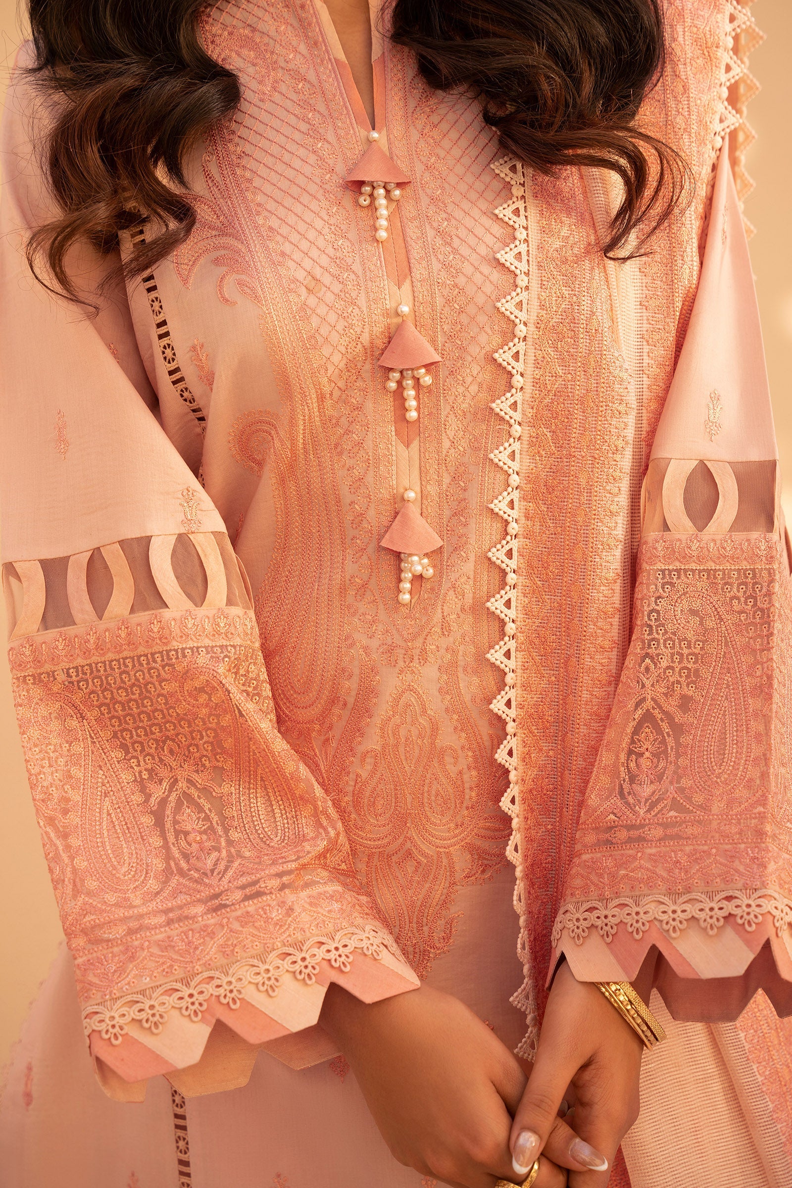 Samira (2PC) Beyond East Official