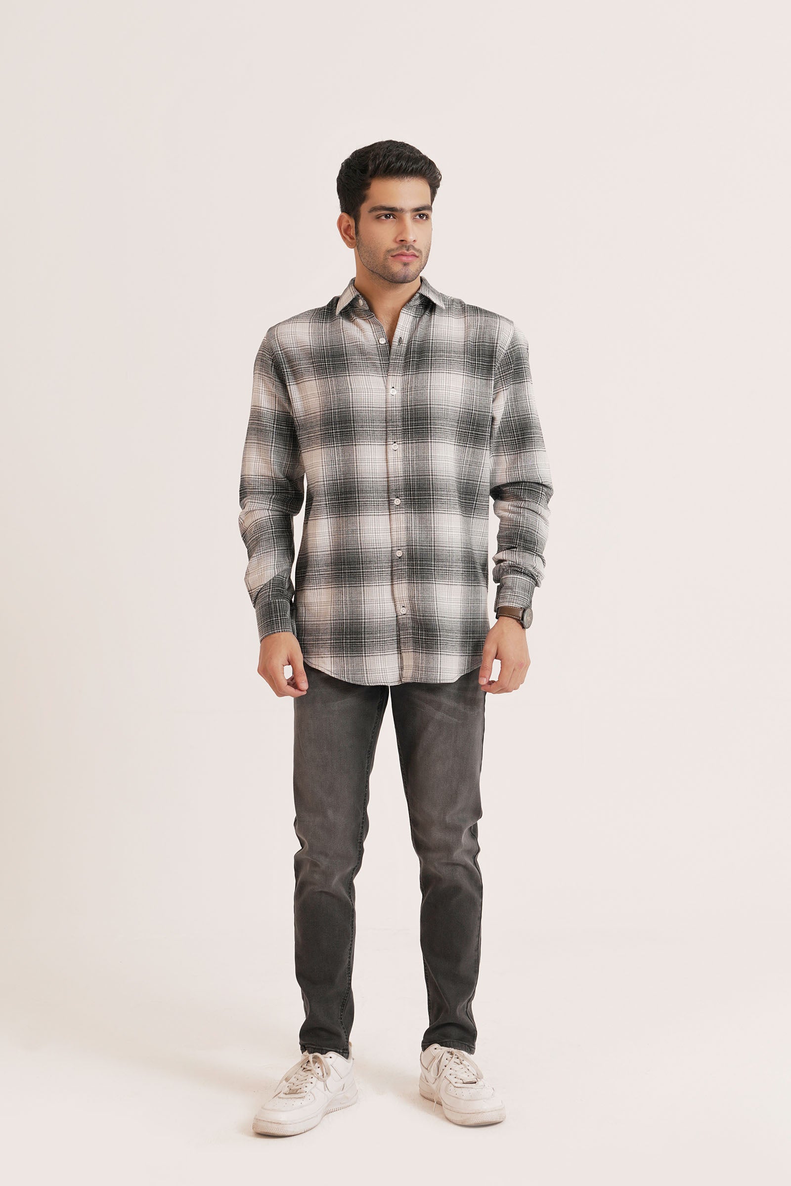 Straight Fit Jeans Beyond East Official