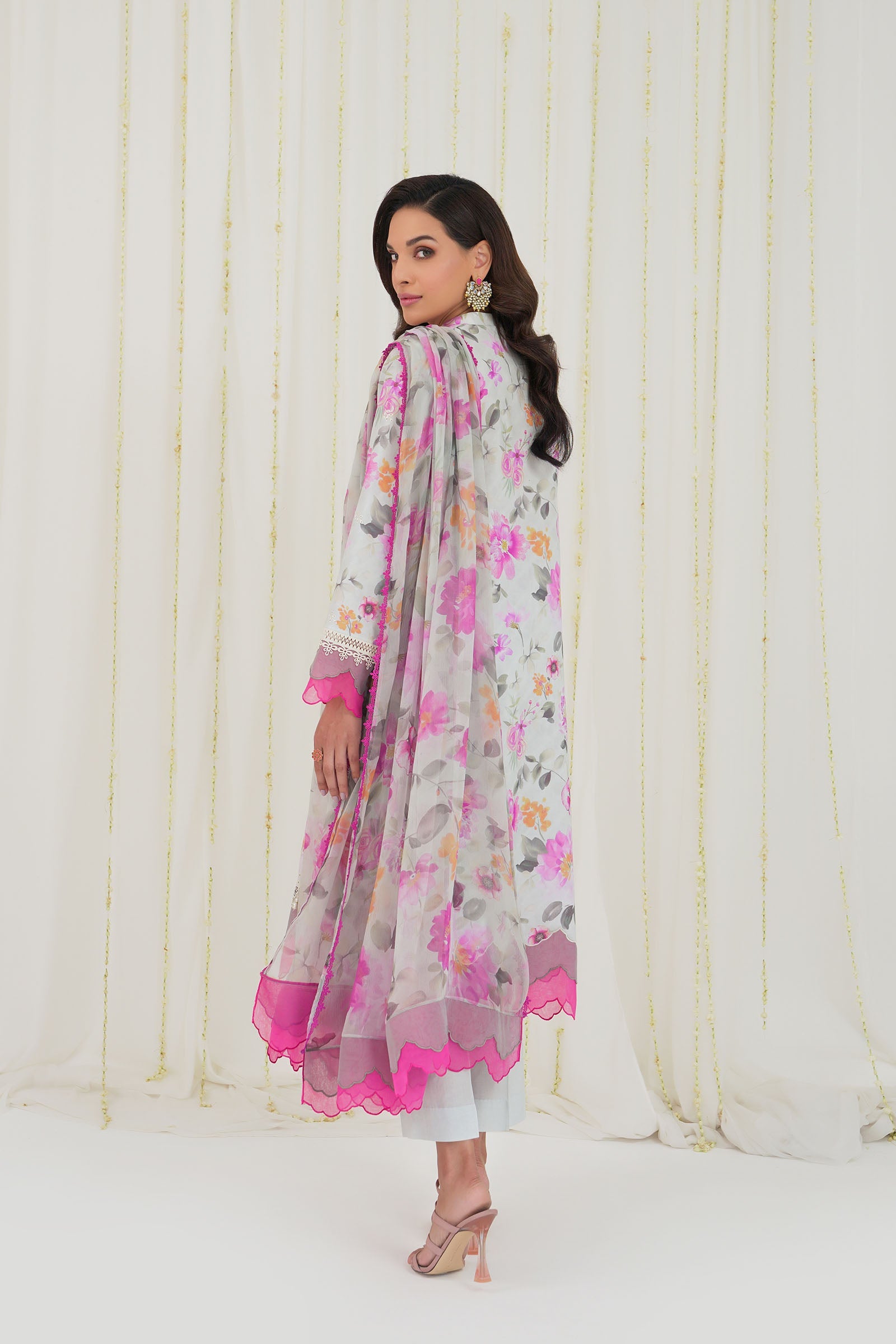 Jasmine (2PC) Beyond East Official