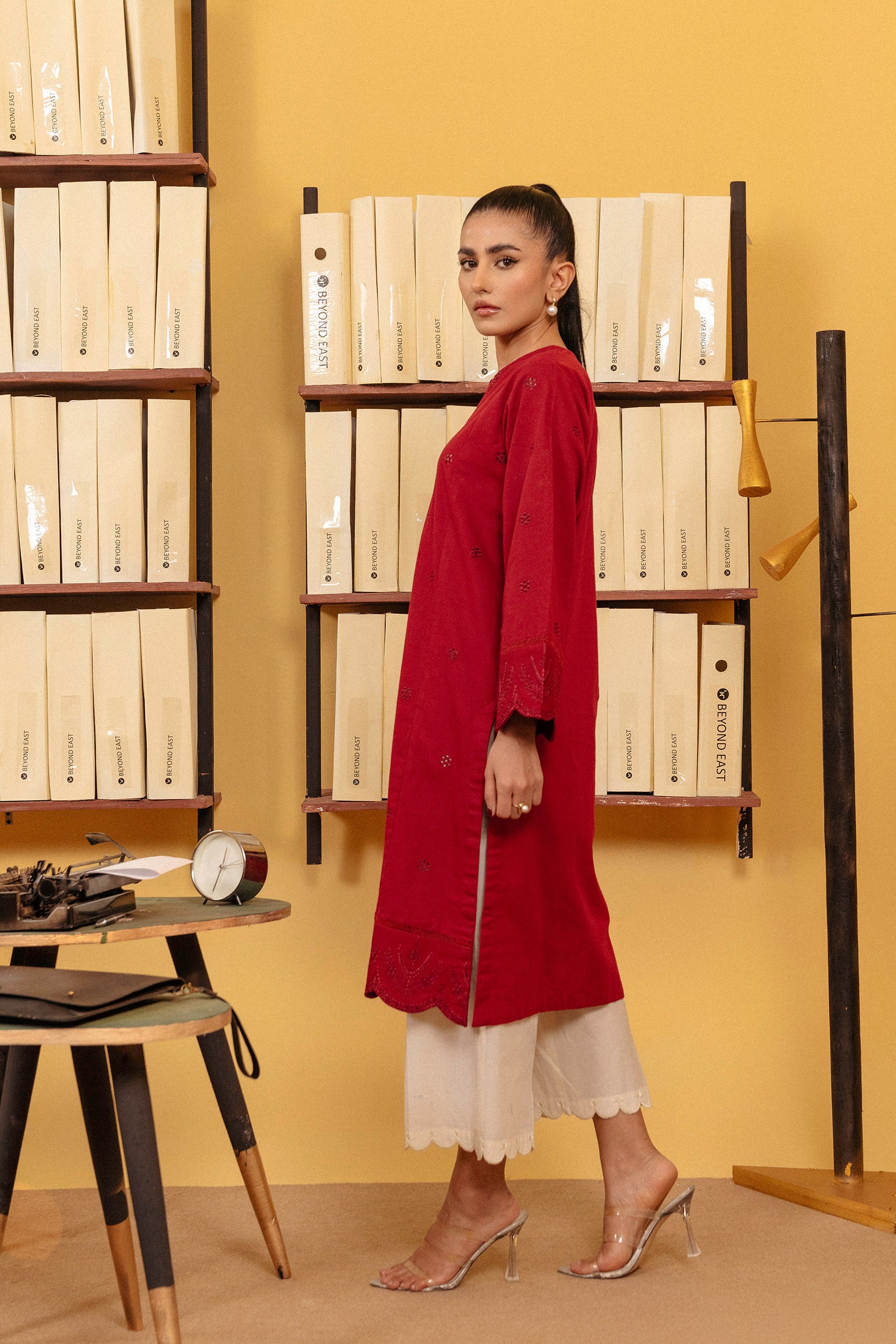 Poppy (1PC) Beyond East Official