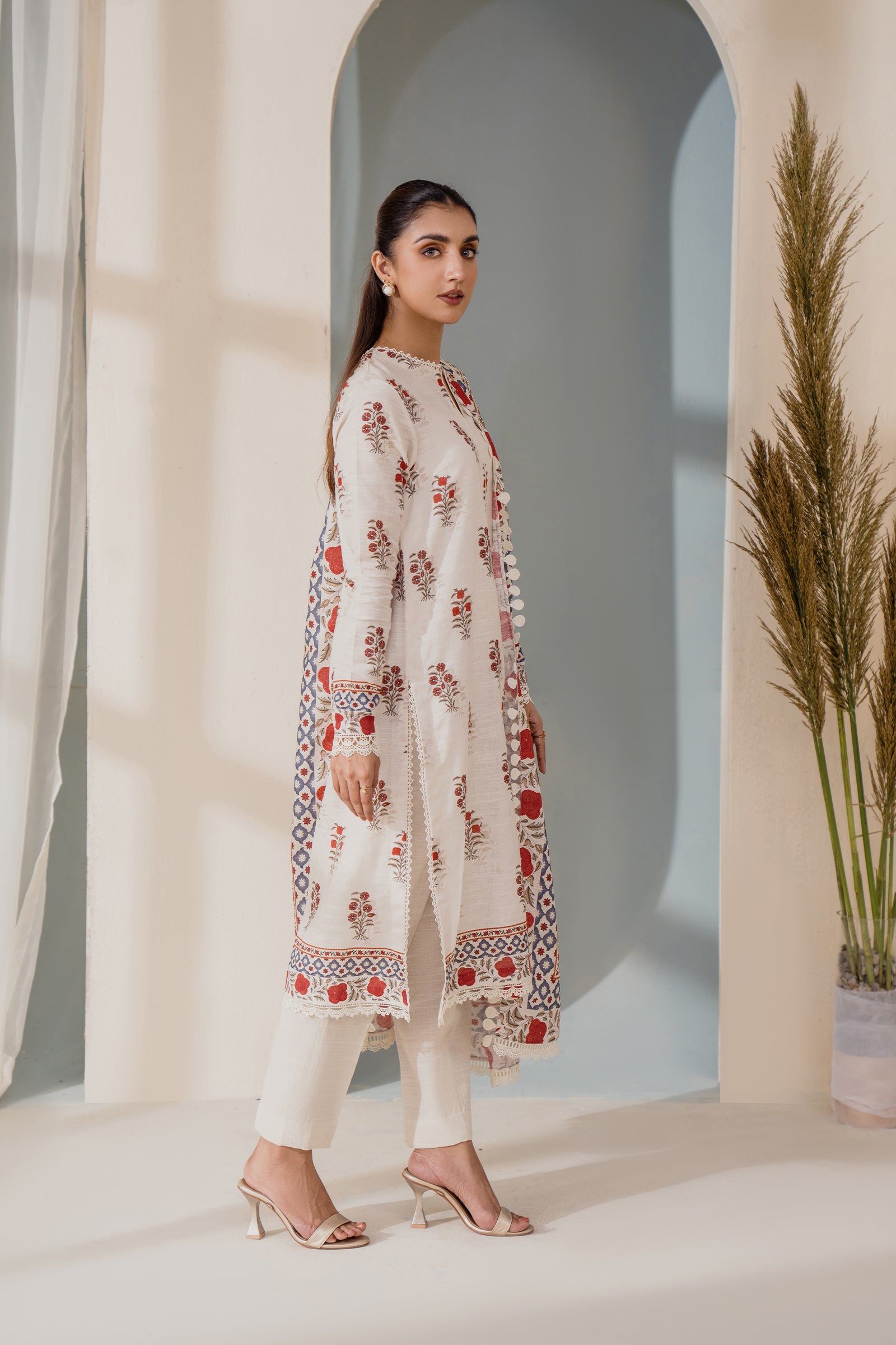 Ivory Grace (2PC) Beyond East Official