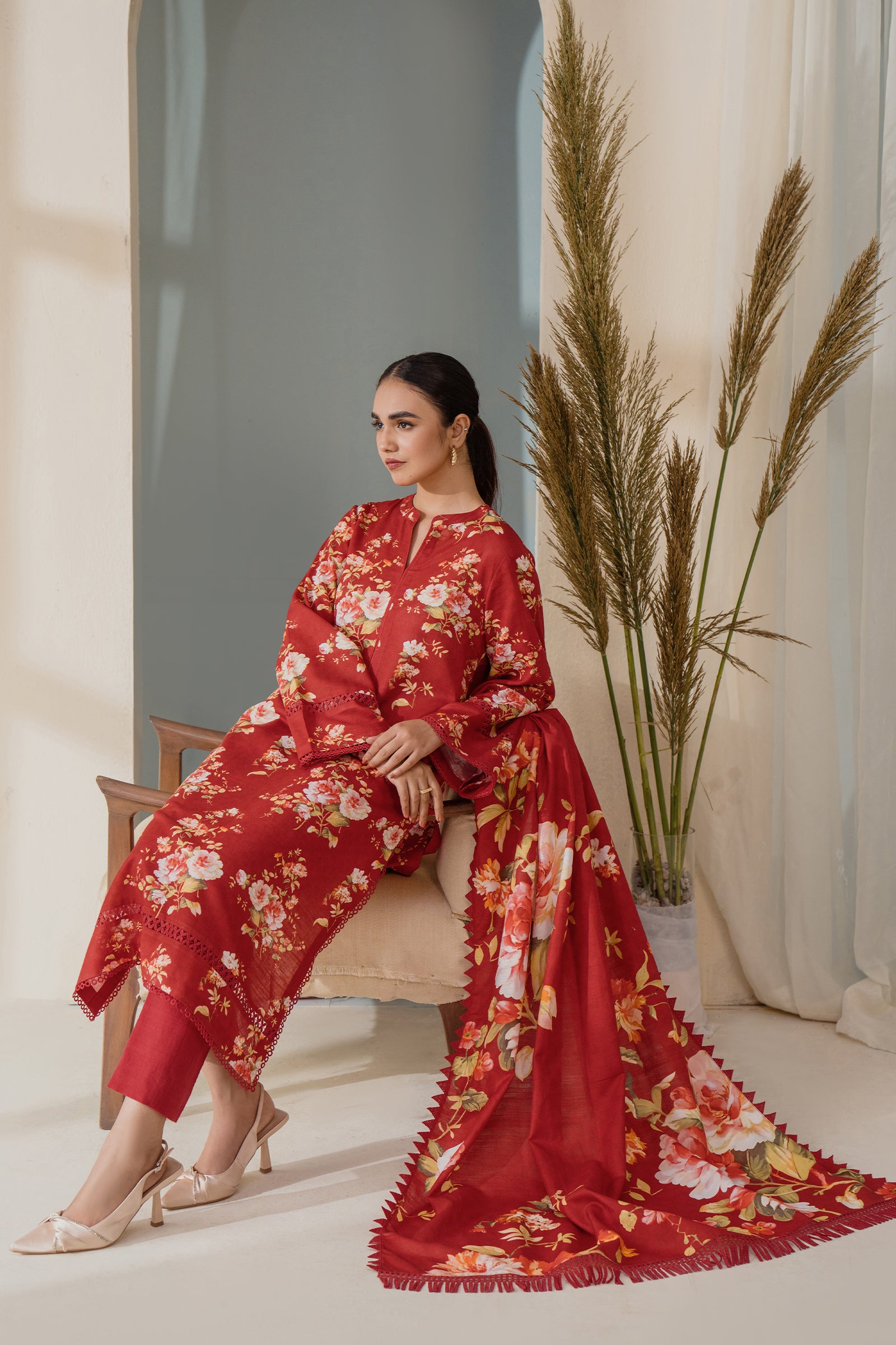 Rebel Rose (3PC) Beyond East Official