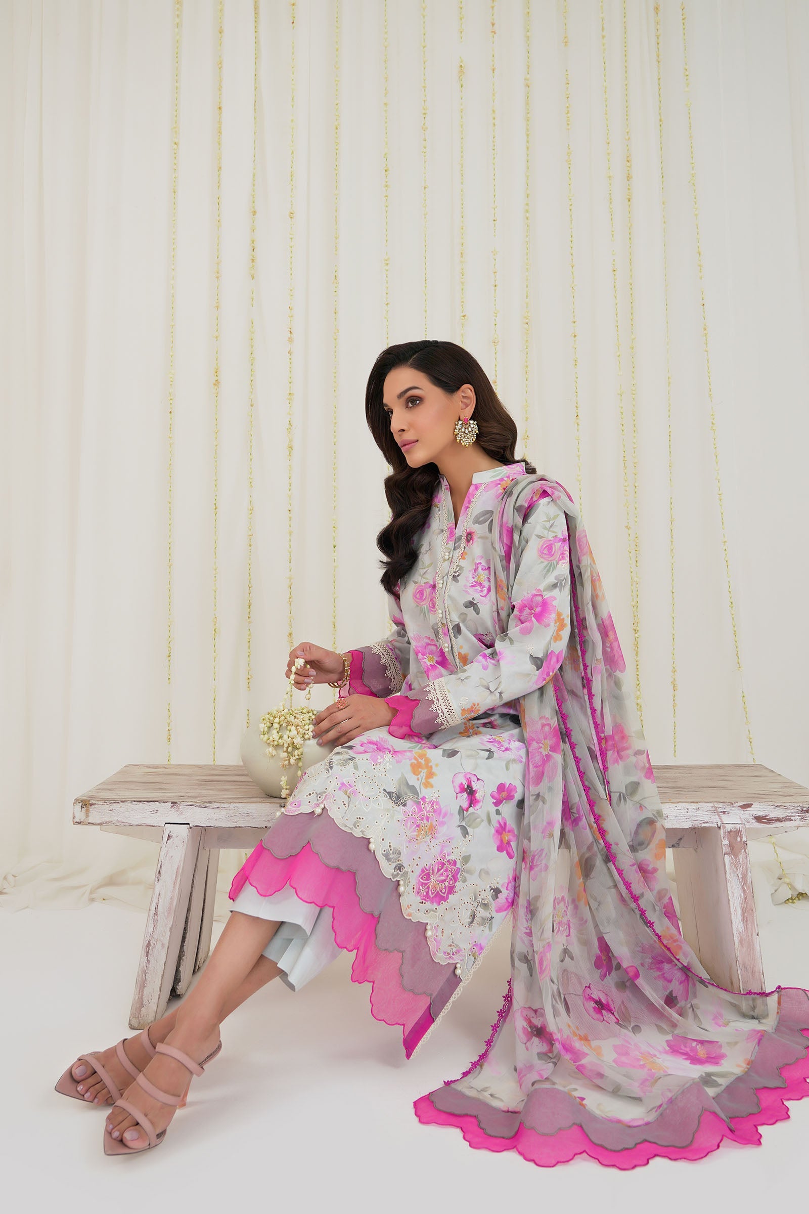 Jasmine (2PC) Beyond East Official