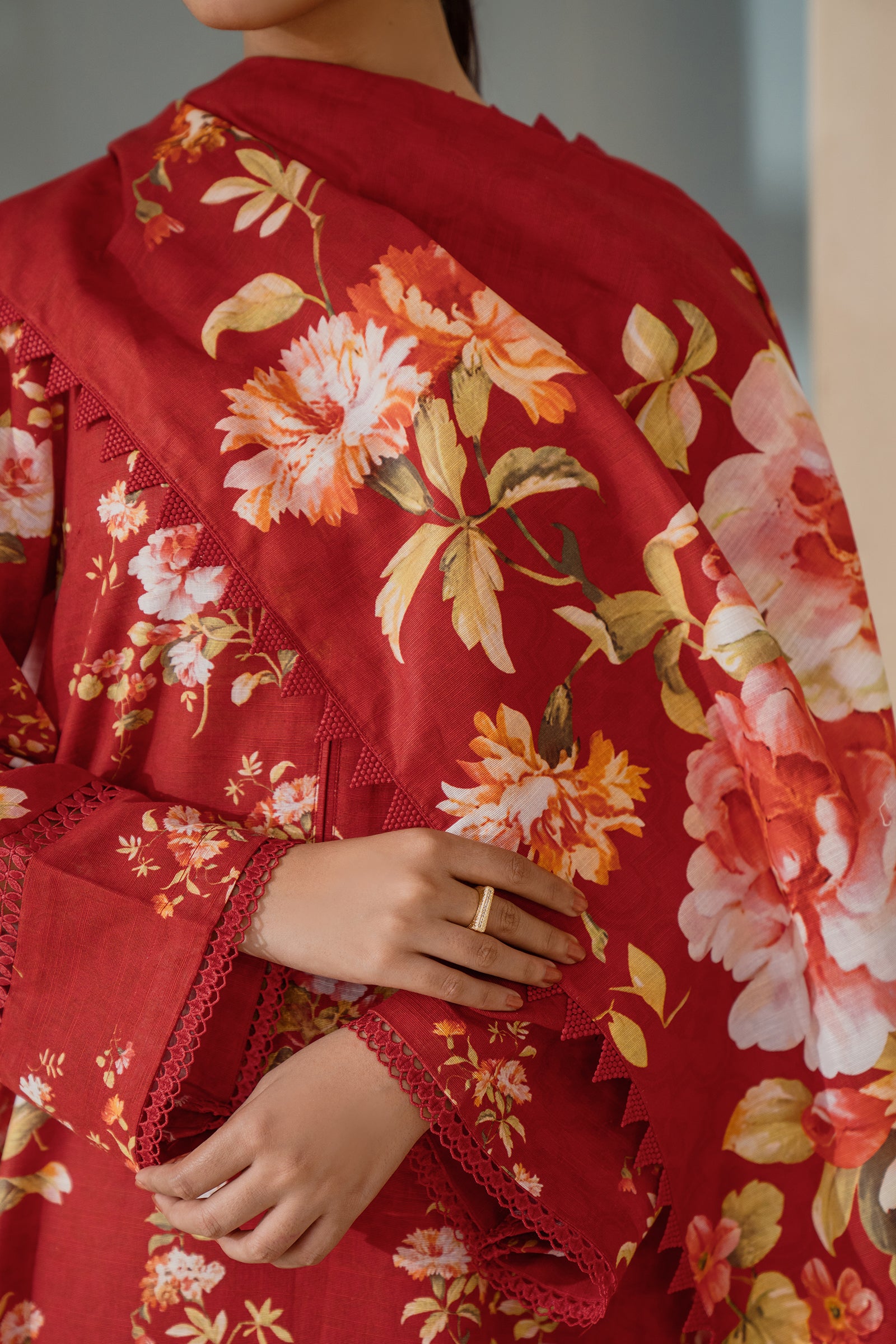 Rebel Rose (3PC) Beyond East Official