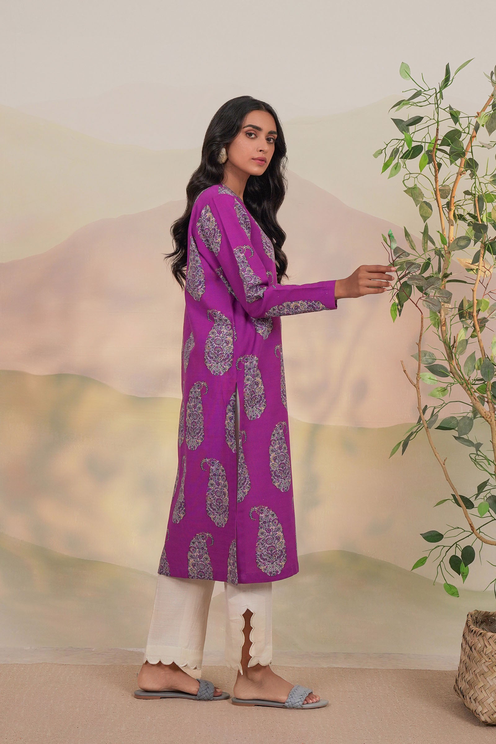 Raspberry Radiance (1PC) Beyond East Official