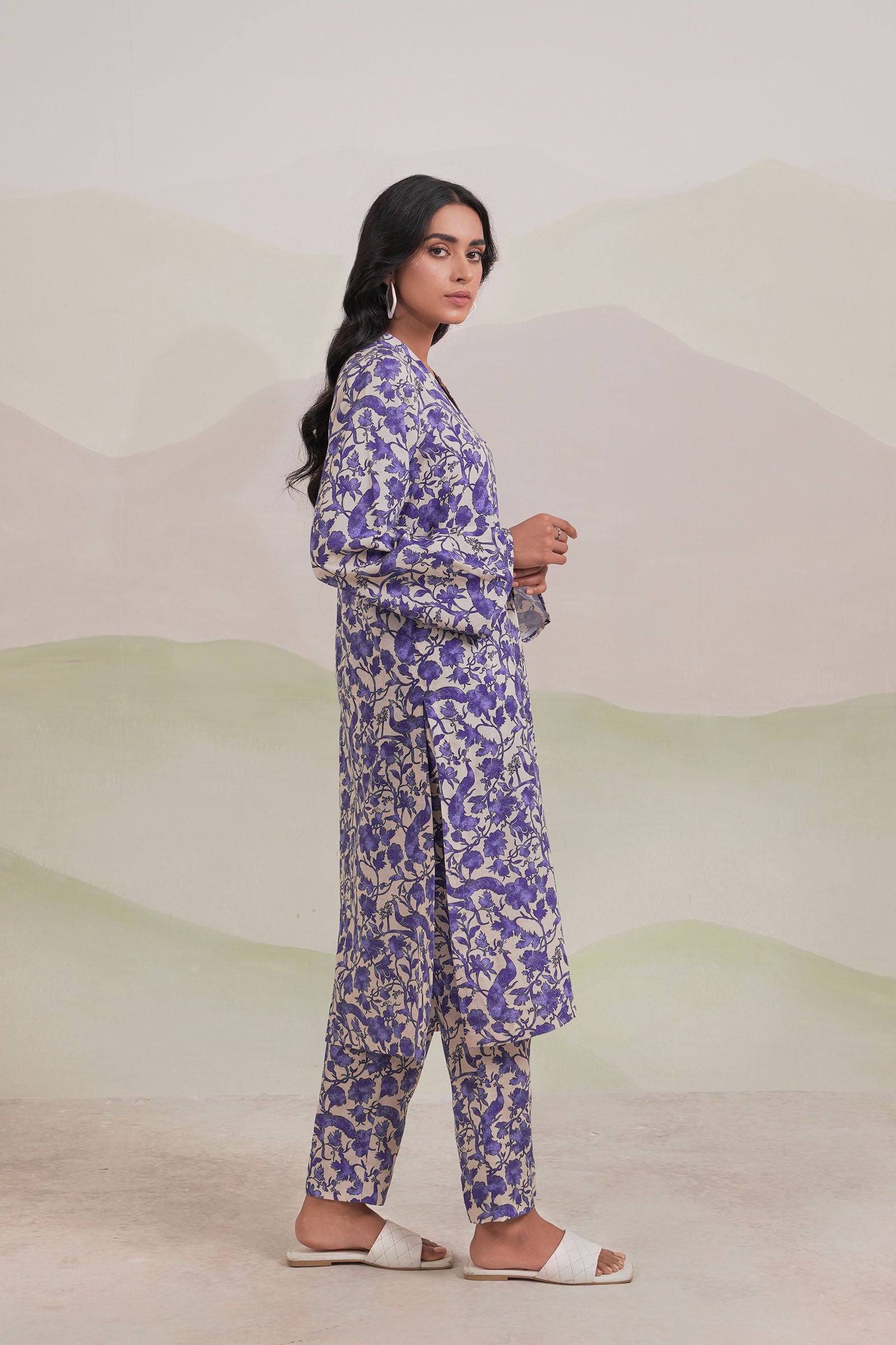 Pristine (2PC) Beyond East Official