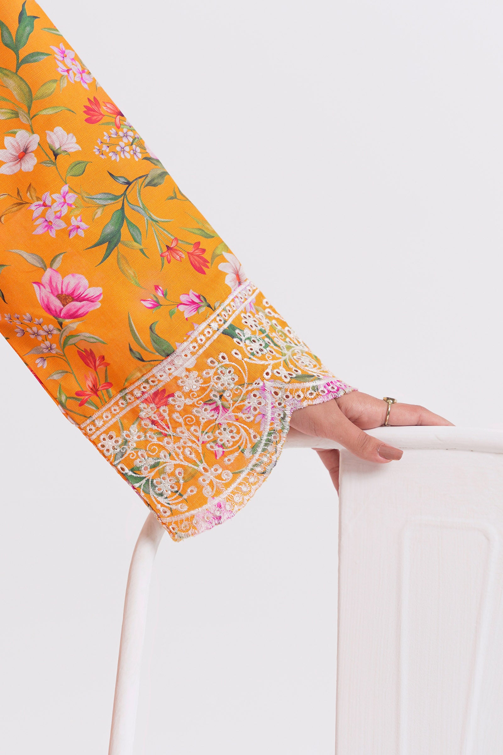 Papaya (2PC) Beyond East Official