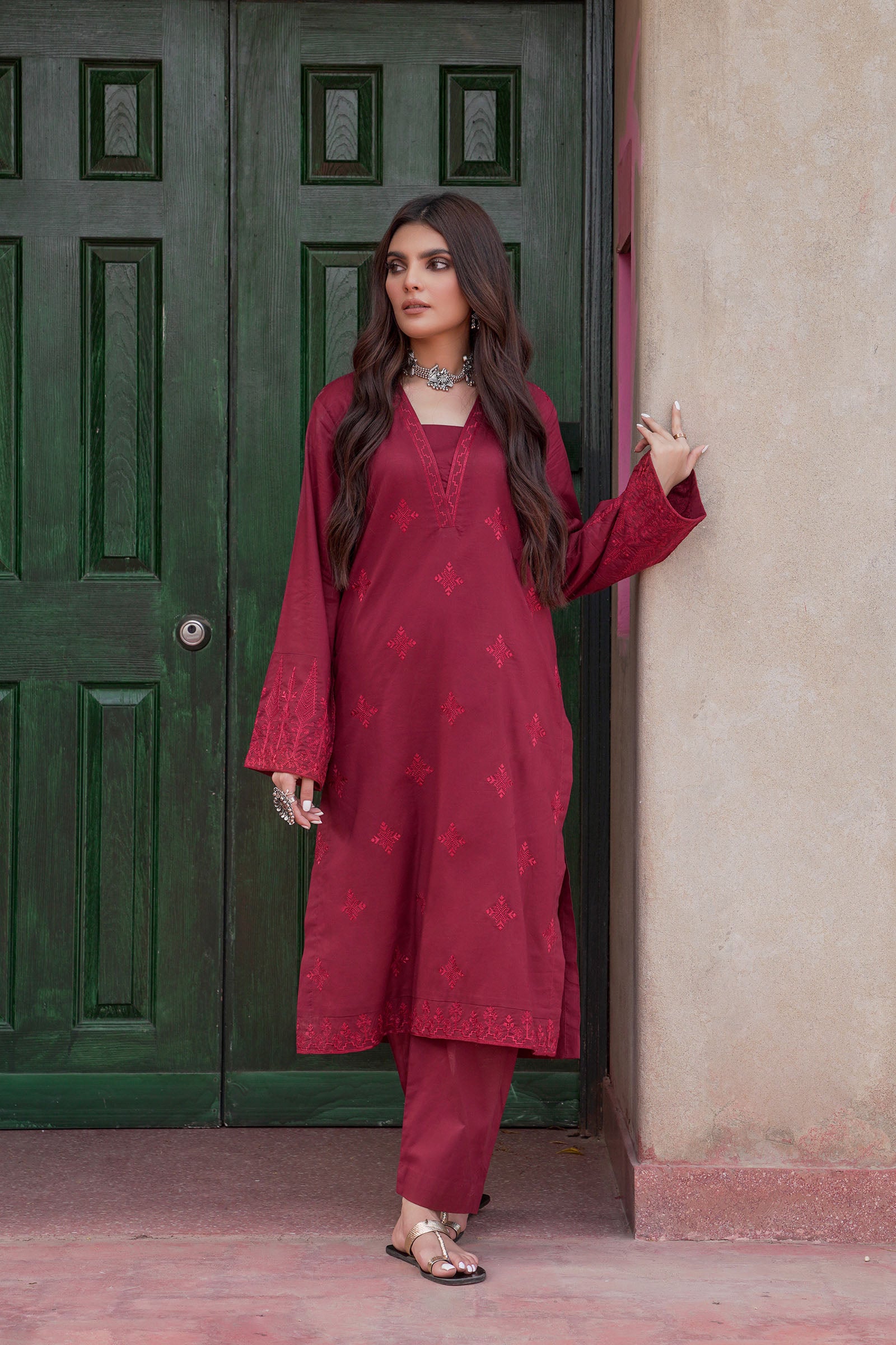 Rio Red (2PC) Beyond East Official