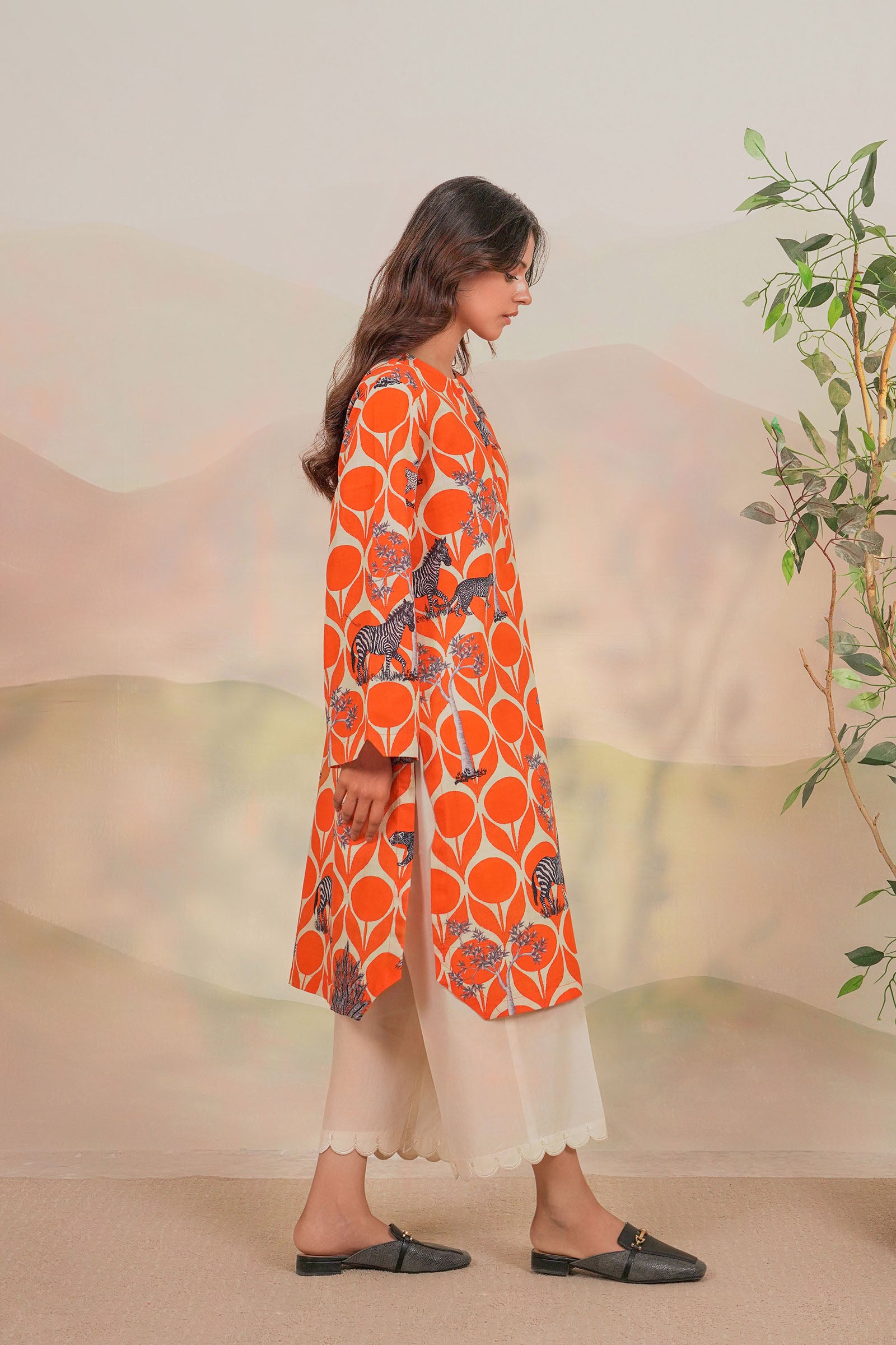 Amber Glow (1PC) Beyond East Official