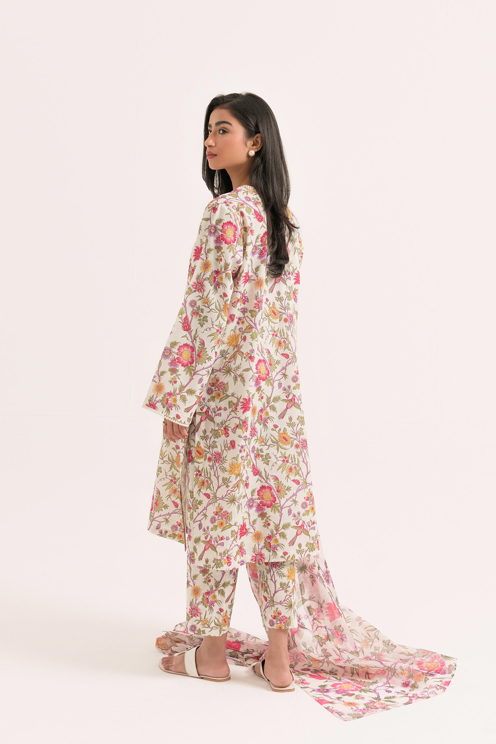 Ivory Pearl (3PC) Beyond East Official