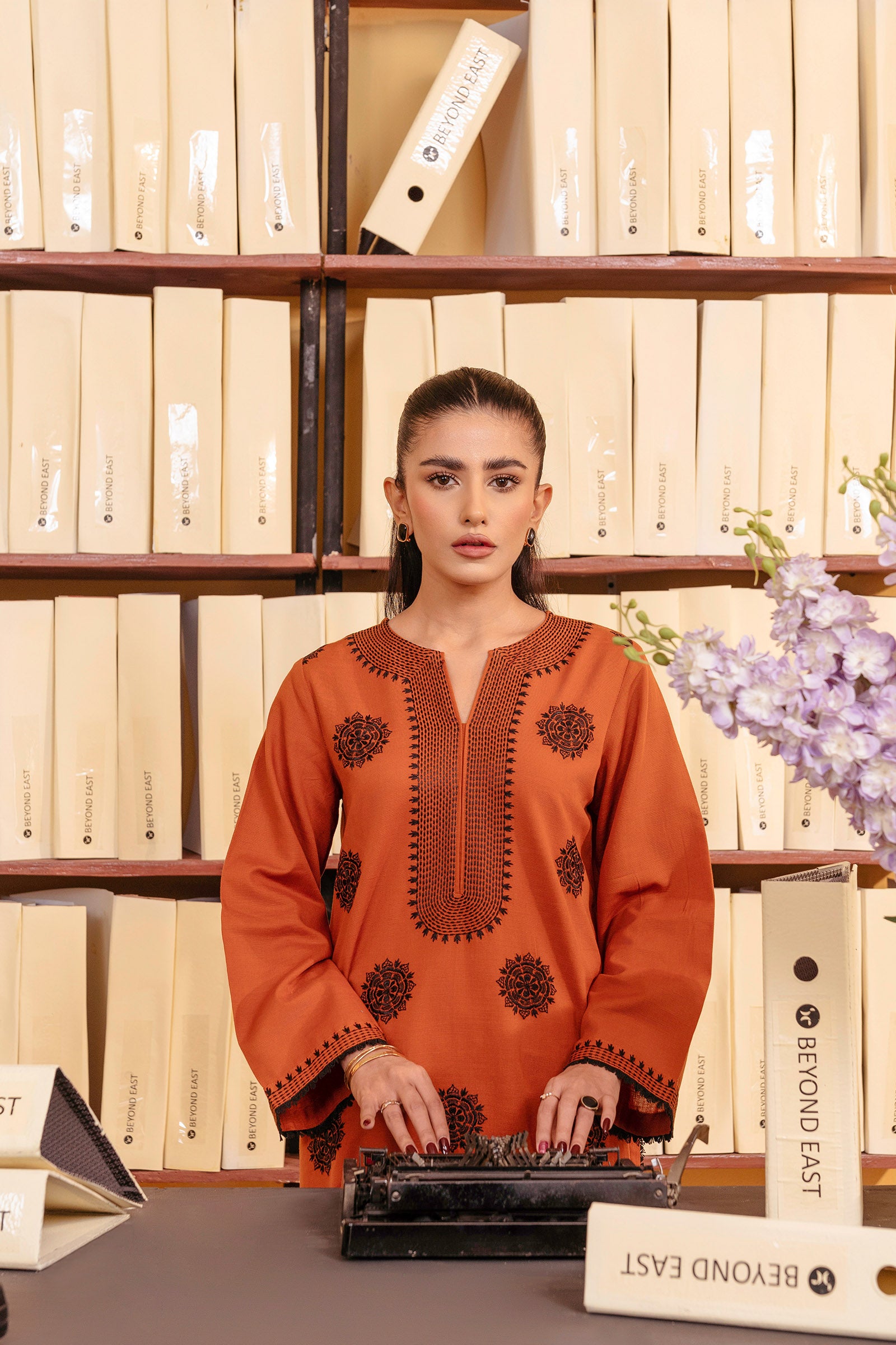 Paprika (2PC) Beyond East Official