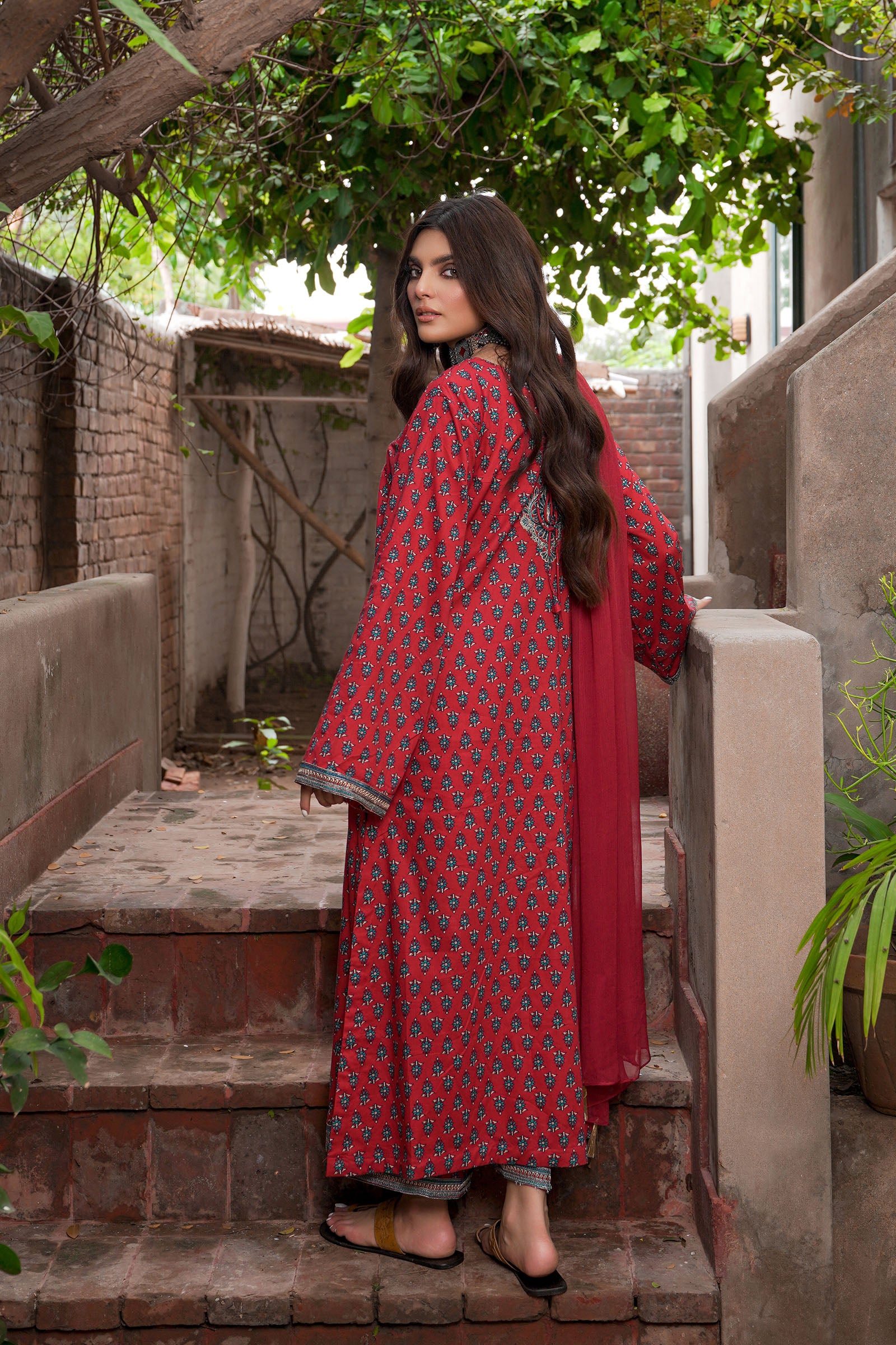Urban Red (3PC) Beyond East Official