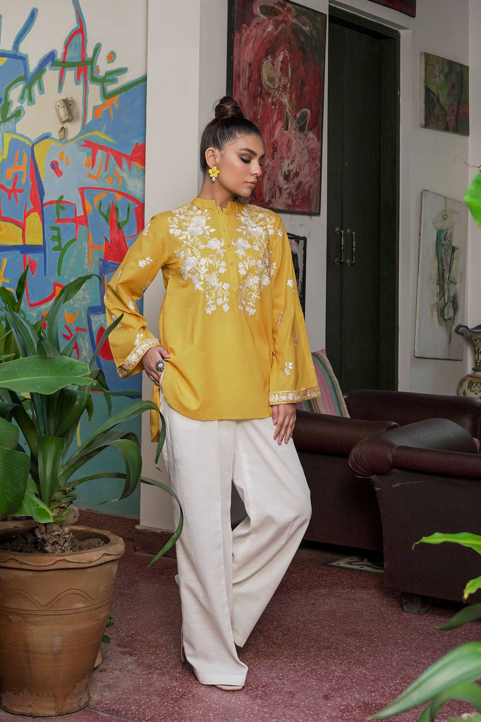 Spectra Yellow (1PC) Beyond East Official