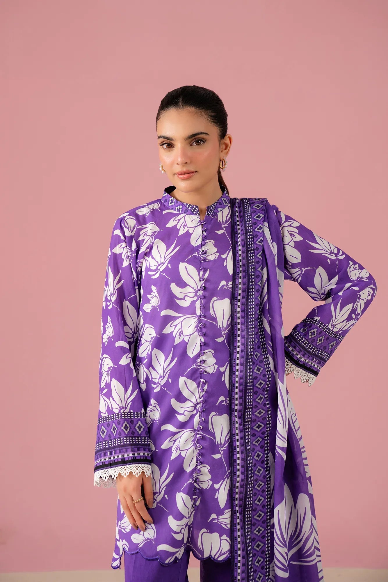 Abbottabad purple 2 piece lawn suit – graceful unstitched printed lawn shirt with voile dupatta, elegant summer attire for women