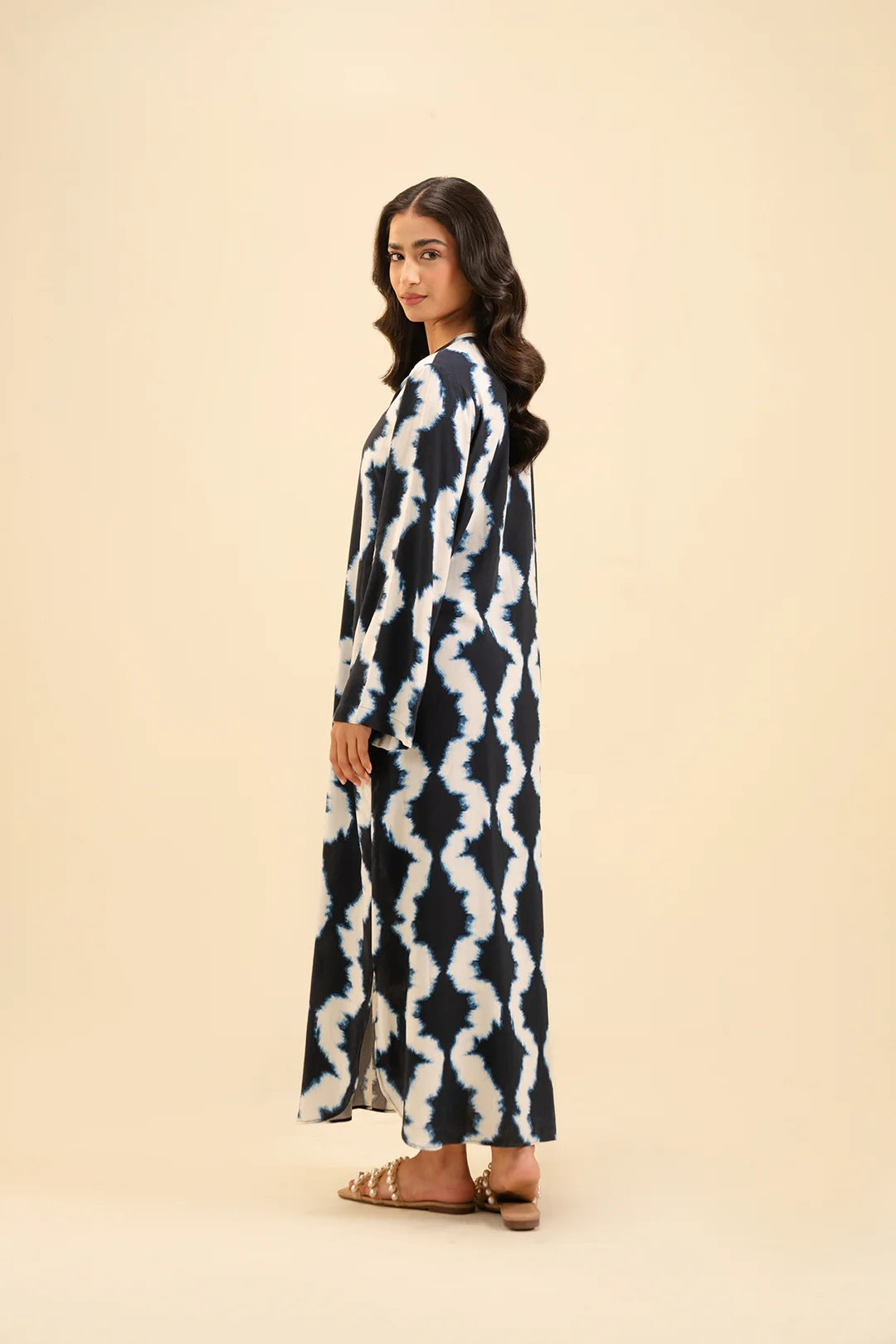 Breathable viscose printed shirt for women – lightweight and elegant.