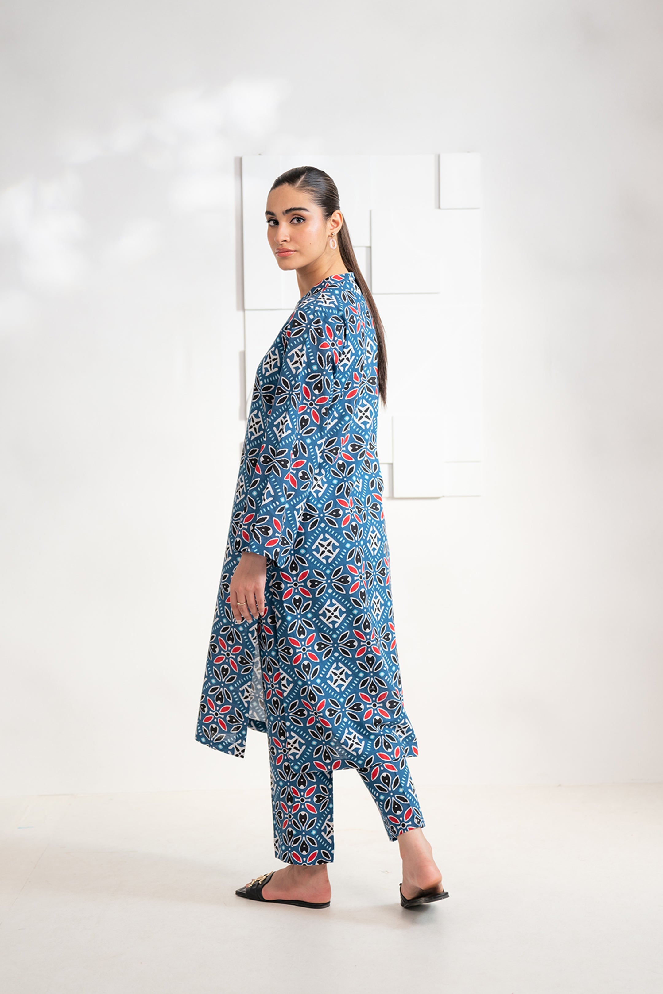 Buy 2-Piece Blue Khaddar Suit – Soft, Stylish, and Perfect for All Seasons in Pakistan
