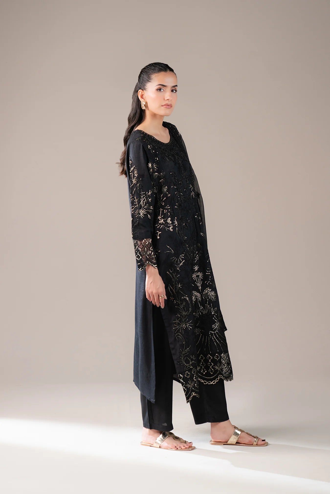 Buy Raw Silk Suit with Embroidered Chiffon Dupatta – Pakistani Formal Dress in Karachi
