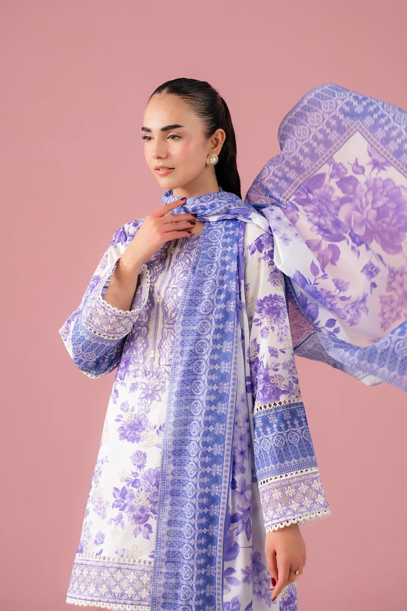 Buy White and Purple Embroidered Lawn Suit in Satiana Road Faisalabad – Digital Printed Lawn Shirt with Organza Border
