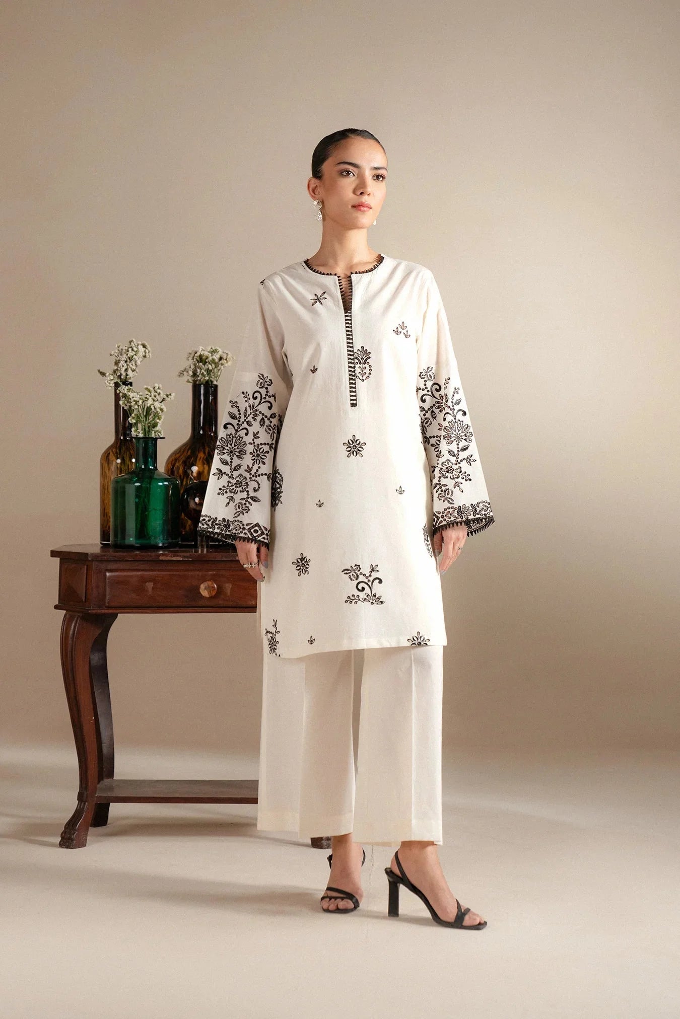 Buy monochrome outfits Karachi - white 2 piece embroidered lawn suit black floral work Pakistan