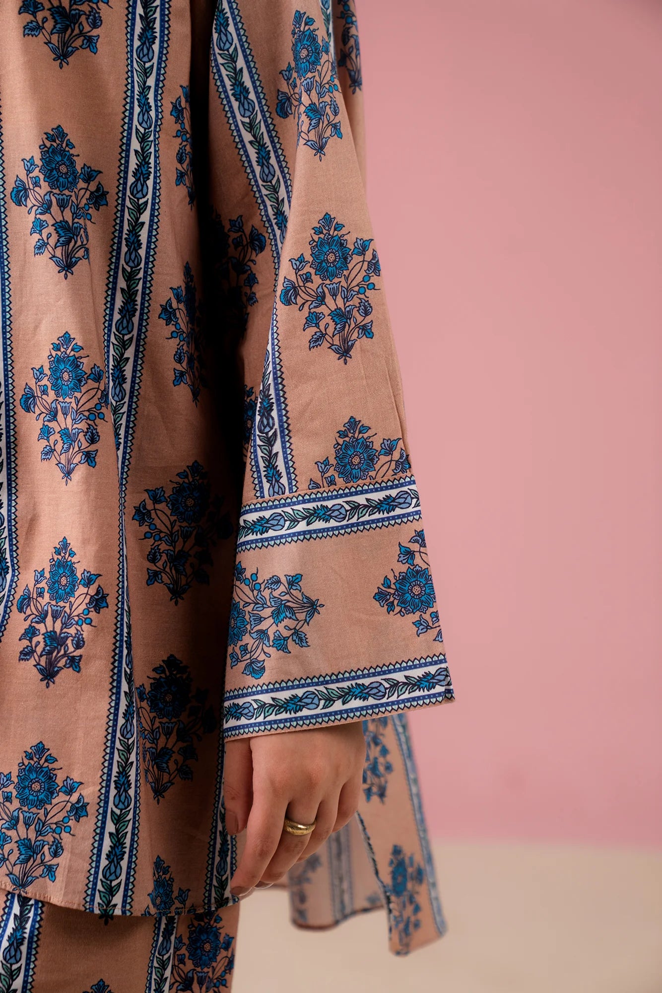 Comfortable Cambric Suit in Floral Print for Faisalabad Shoppers