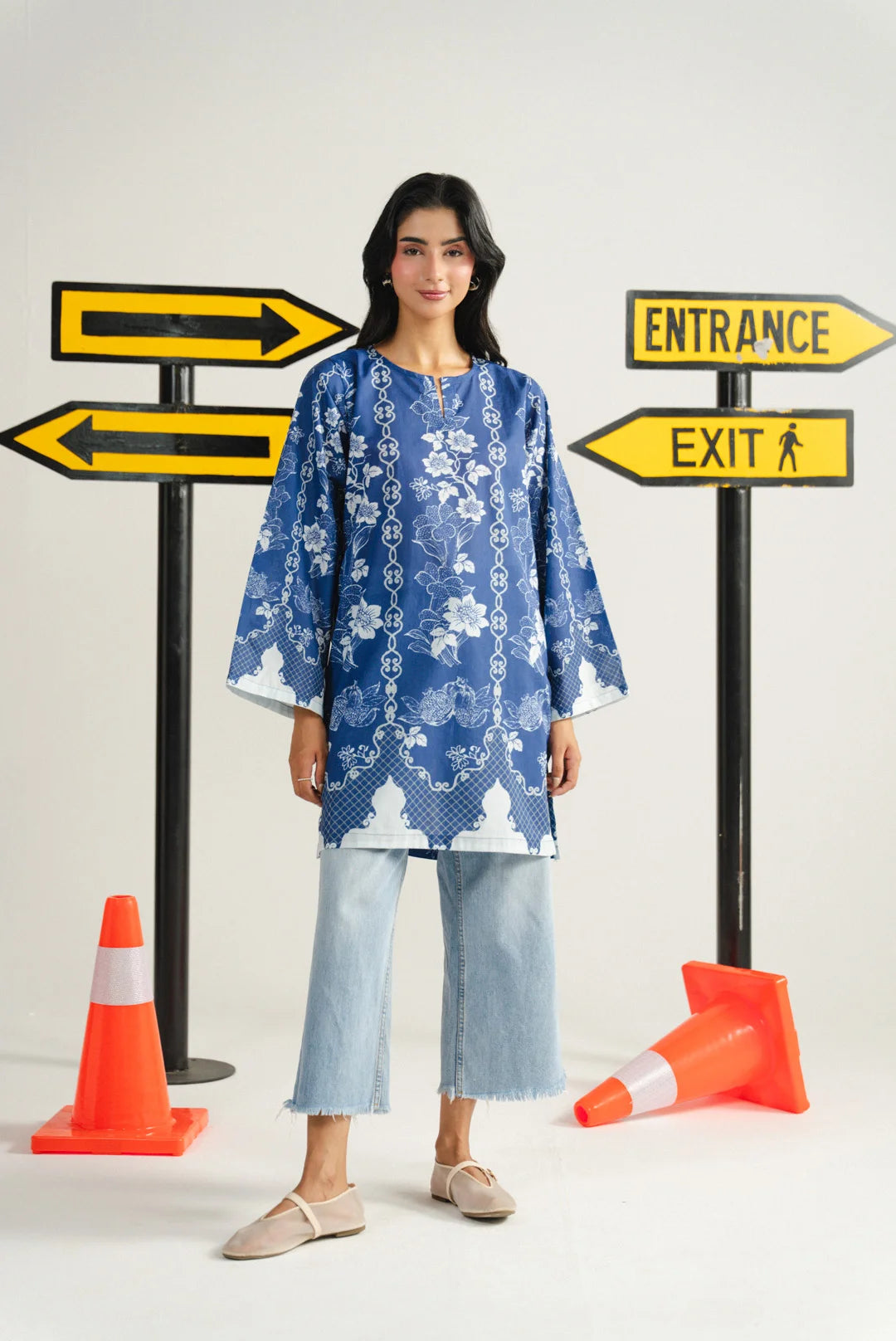 1 Piece Embroidered Lawn Shirt