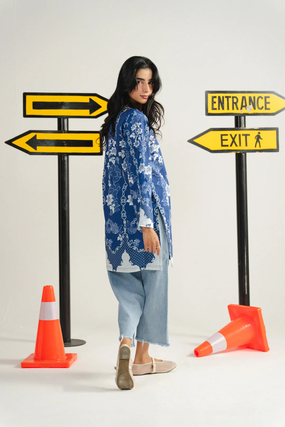 1 Piece Embroidered Lawn Shirt