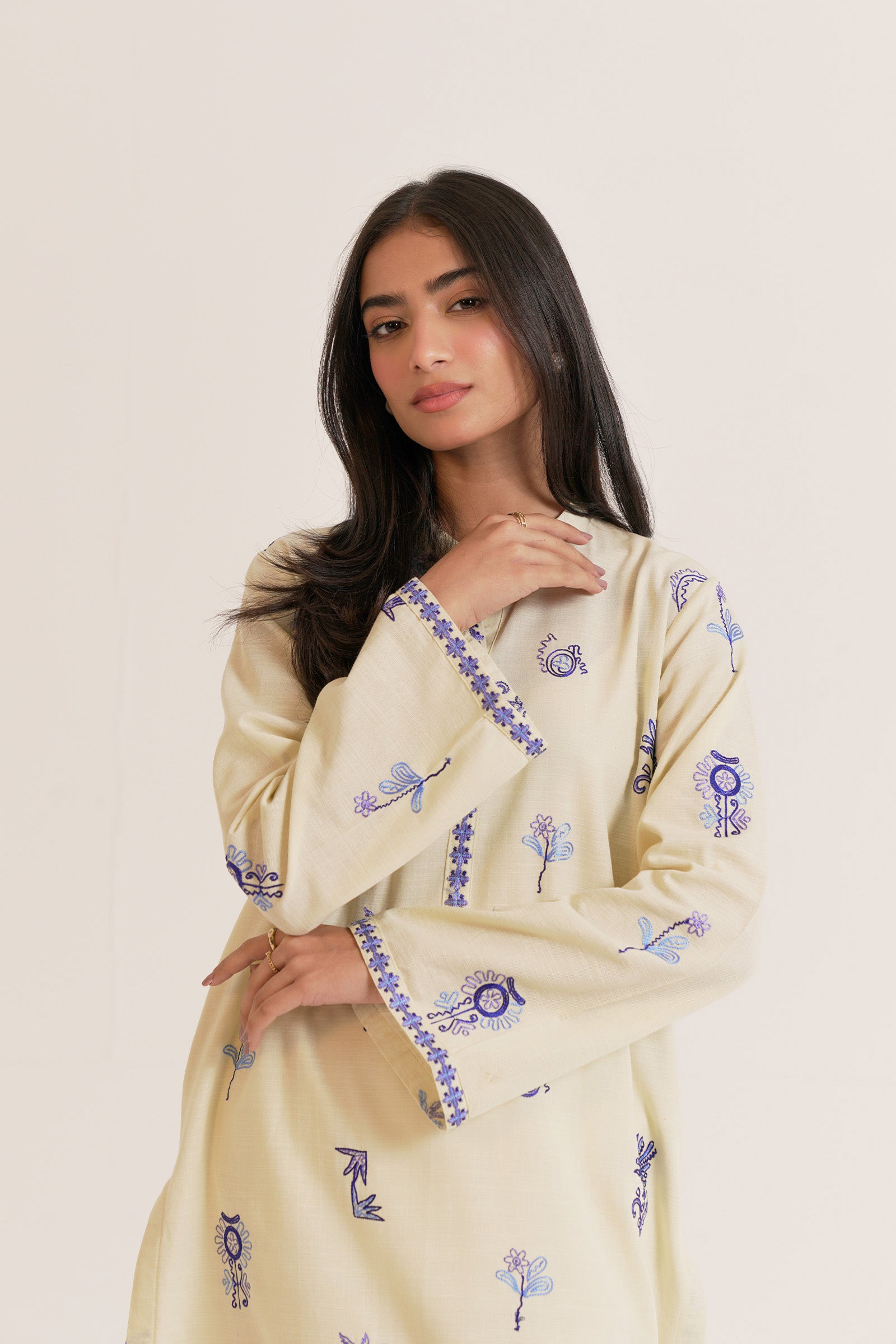 Papyrus (1PC) Beyond East Official
