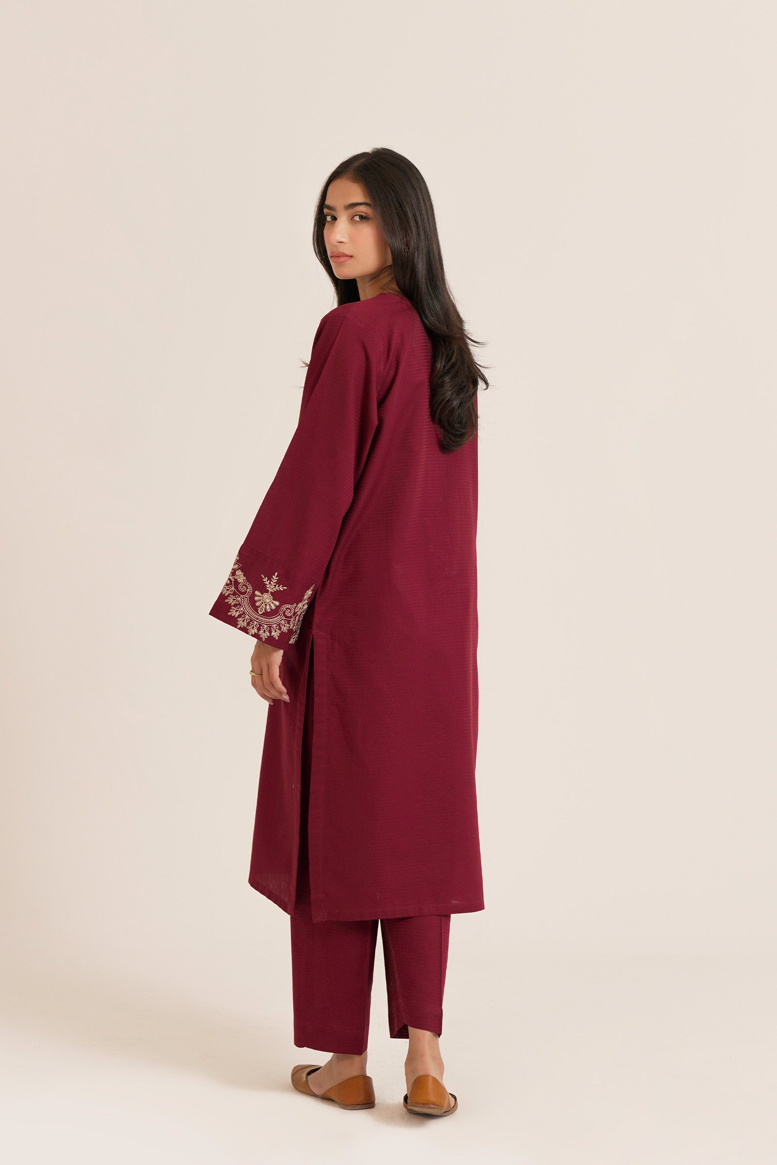 CHERRY (2PC) Beyond East Official